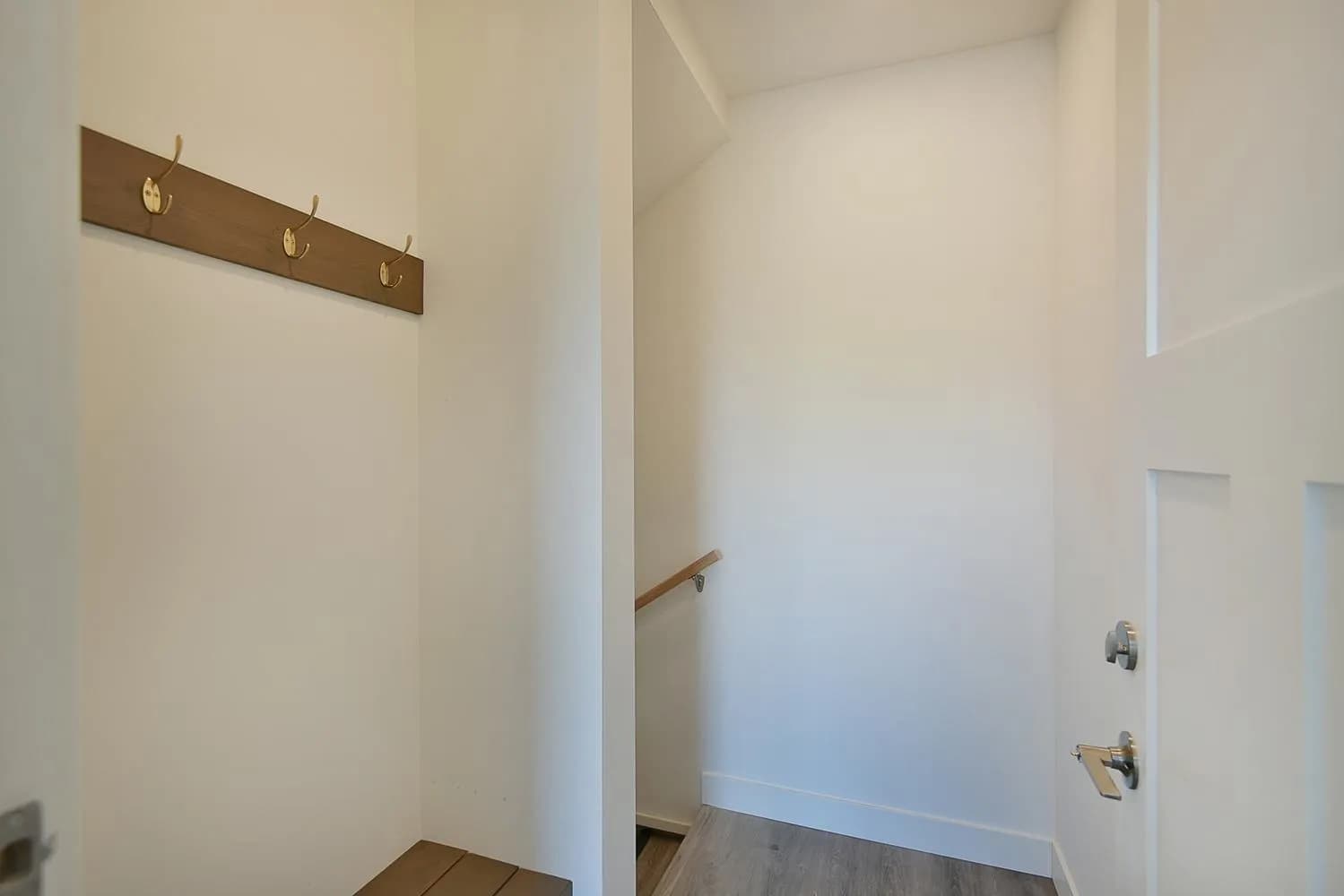 5825 Trail Avenue, Sechelt, BC V7Z 0K5 — image 35