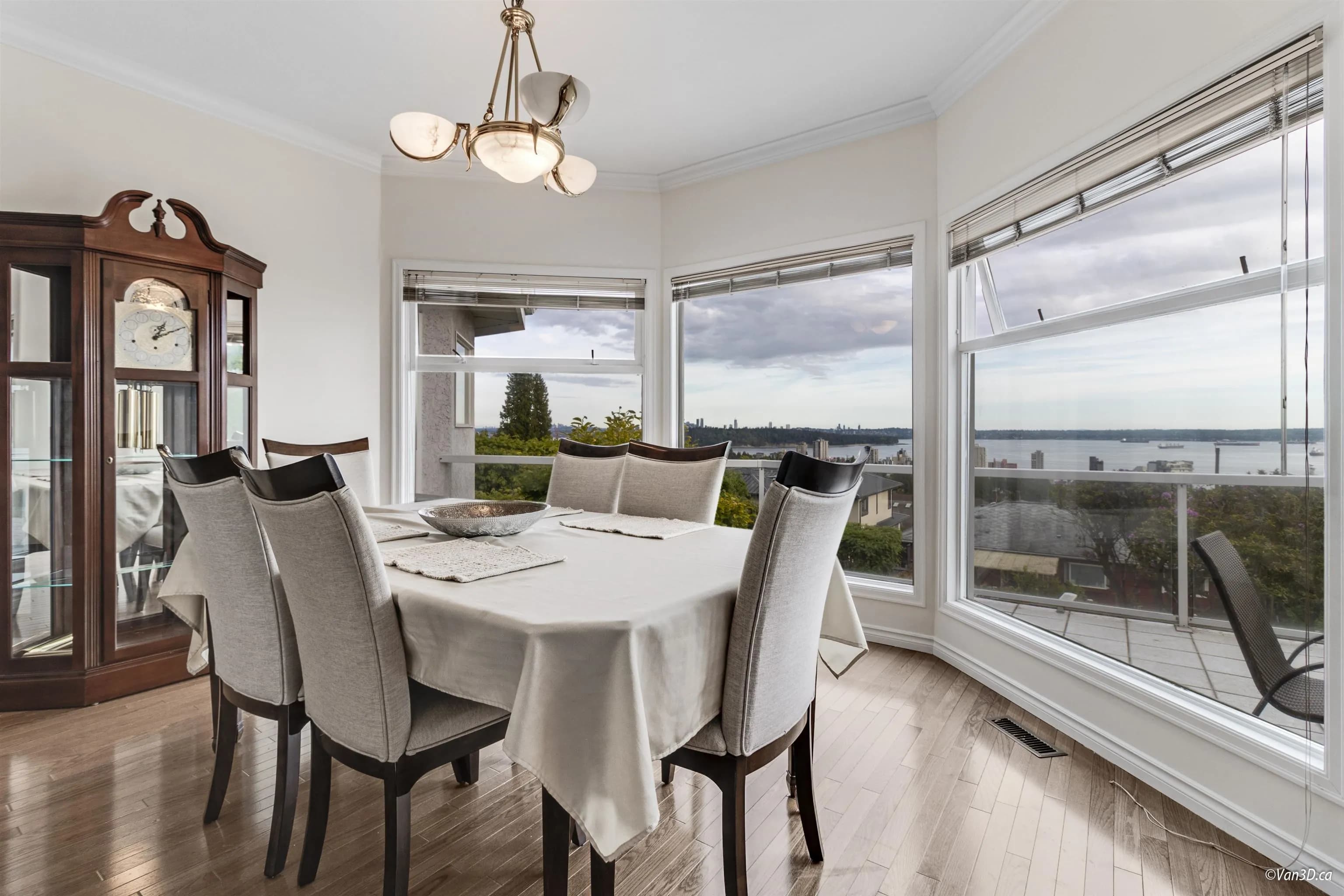 2272 Ottawa Avenue, West Vancouver, BC V7V 2S6 — image 19
