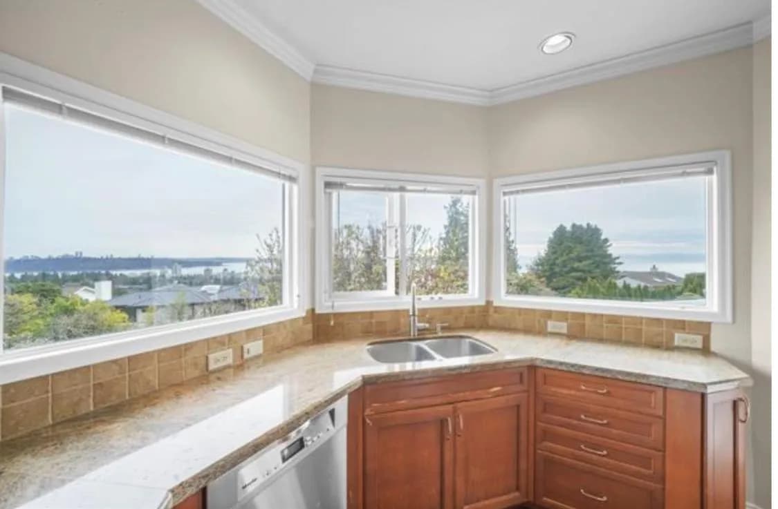 2272 Ottawa Avenue, West Vancouver, BC V7V 2S6 — image 12