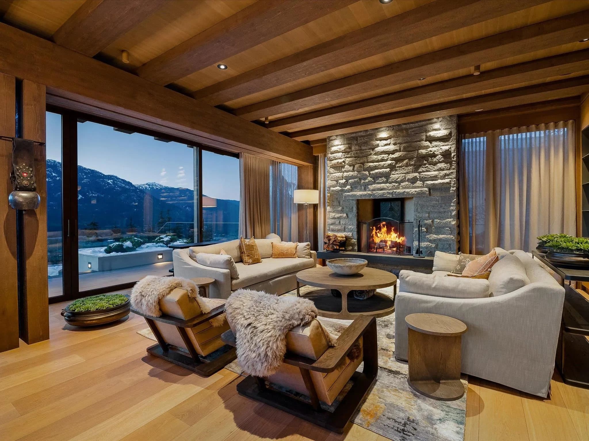 2982 High Point Drive, Whistler, BC V8E 0L6 — image 3