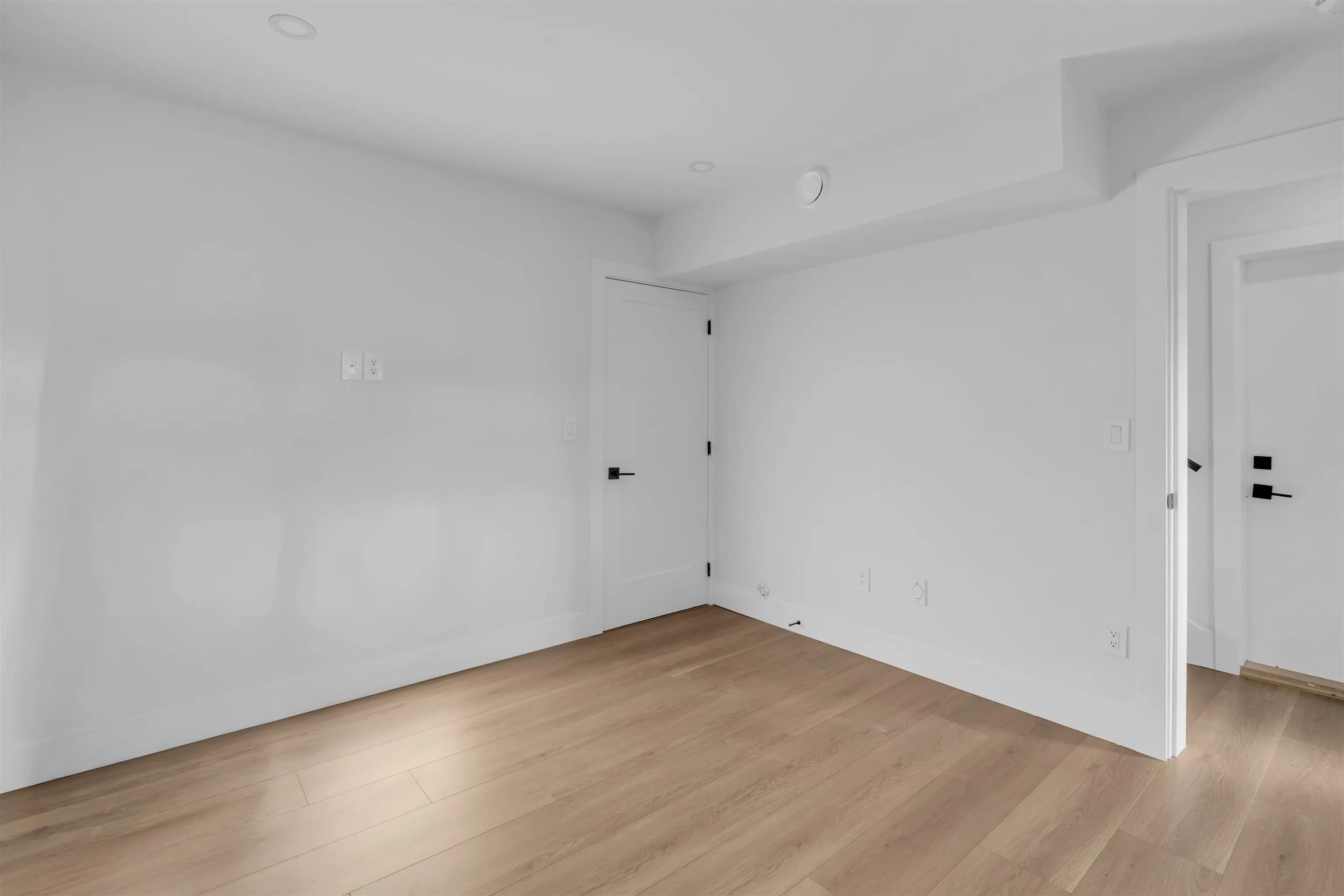 101 11410 139 Street, Surrey, BC V3R 2M1 — image 25
