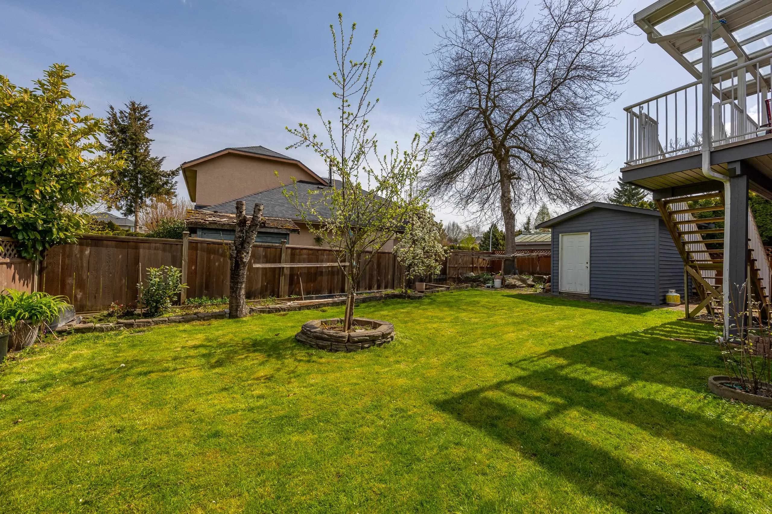 18139 Claytonwood Crescent, Surrey, BC V3S 7T5 — image 18