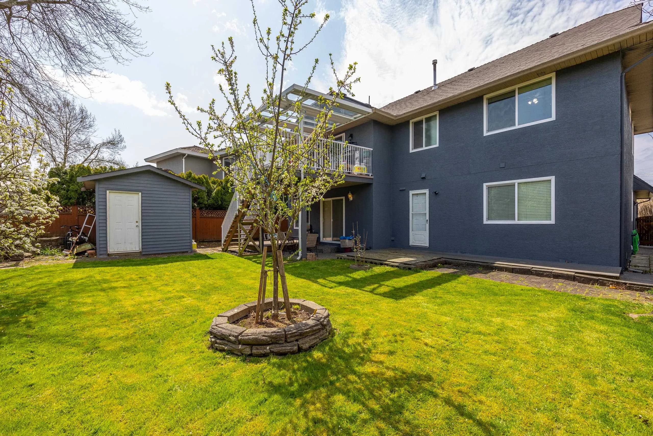 18139 Claytonwood Crescent, Surrey, BC V3S 7T5 — image 17