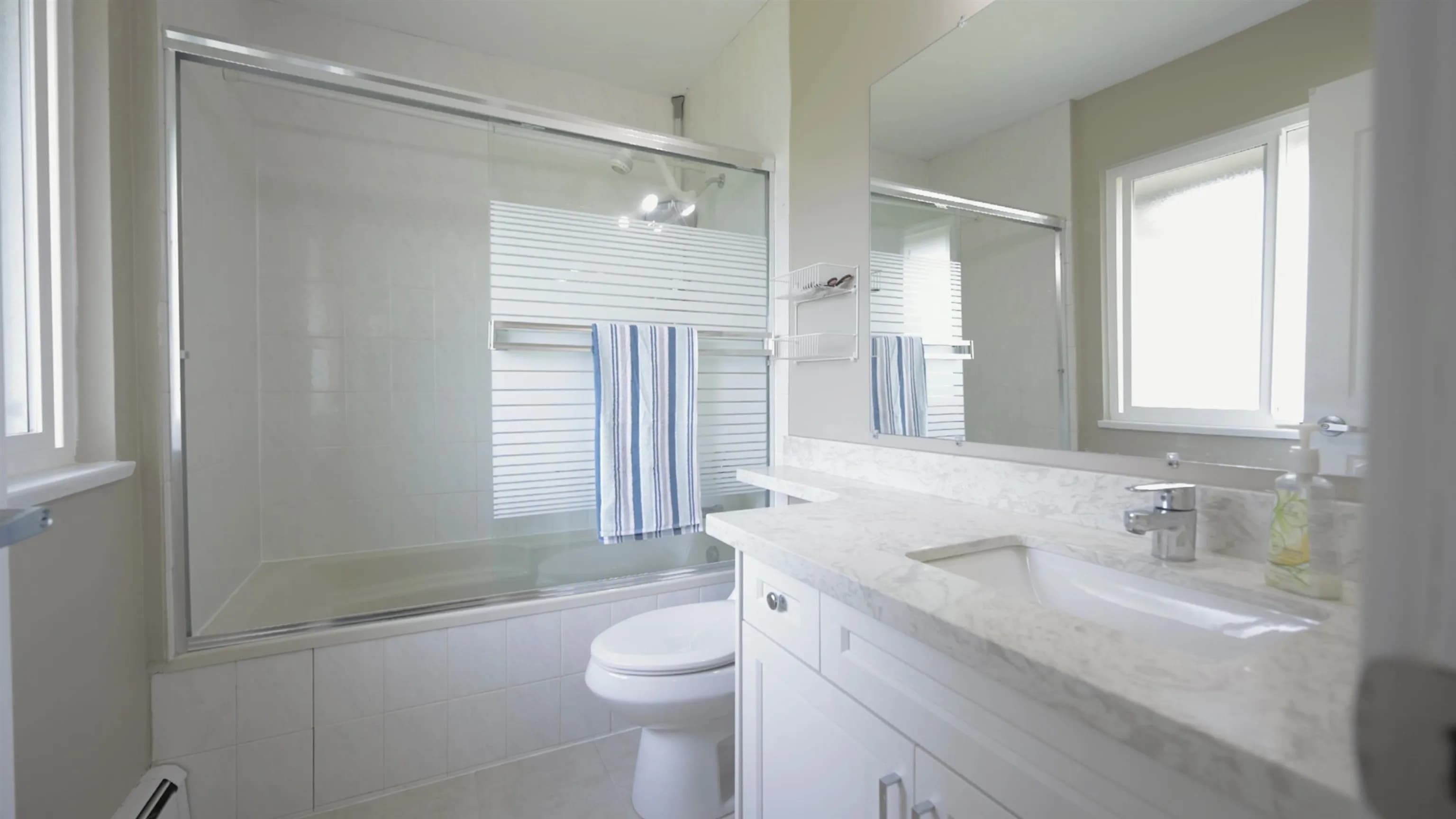 18139 Claytonwood Crescent, Surrey, BC V3S 7T5 — image 14