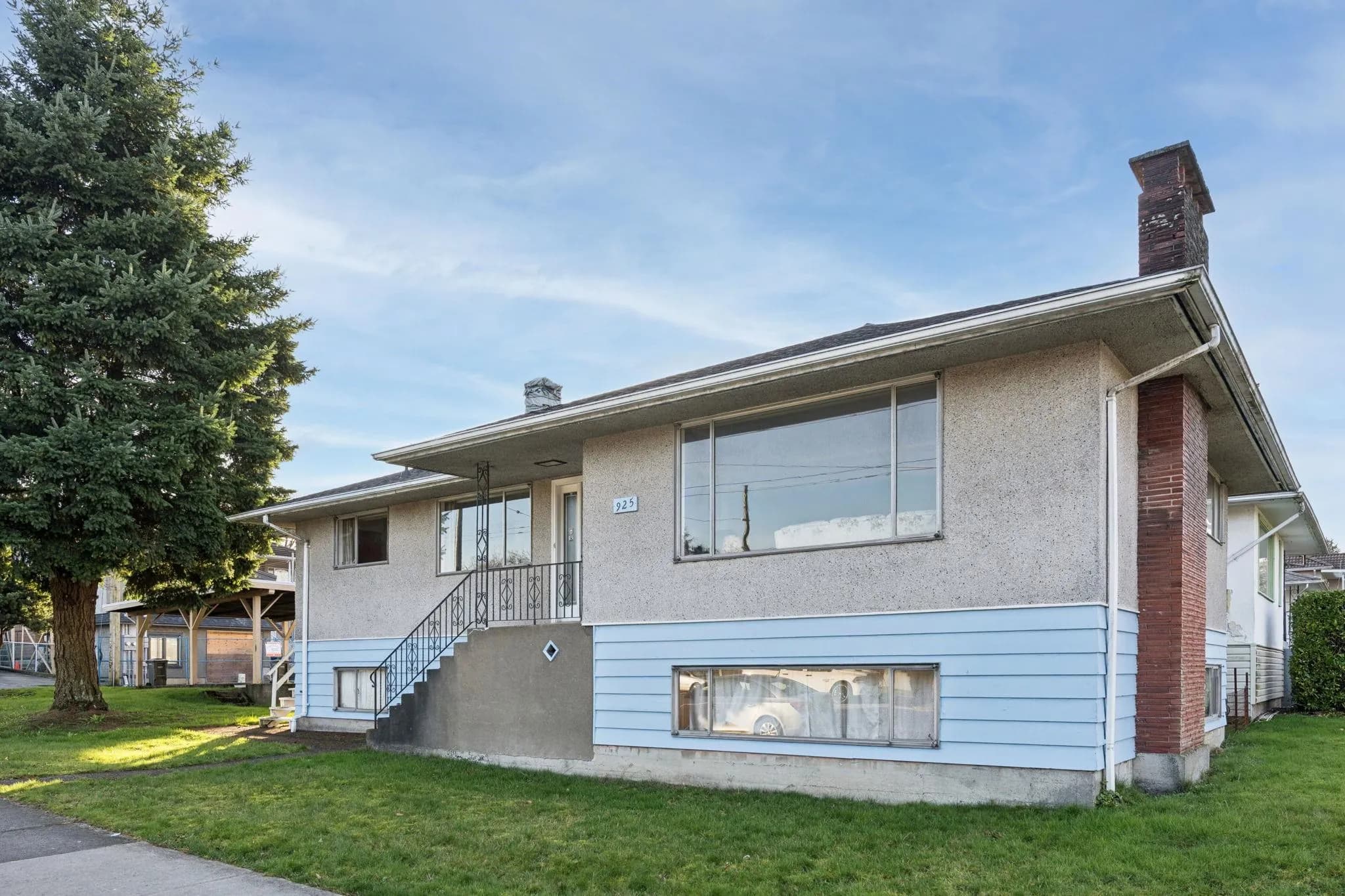 925 Nanaimo Street, Vancouver, BC V5L 4T1 — image 2