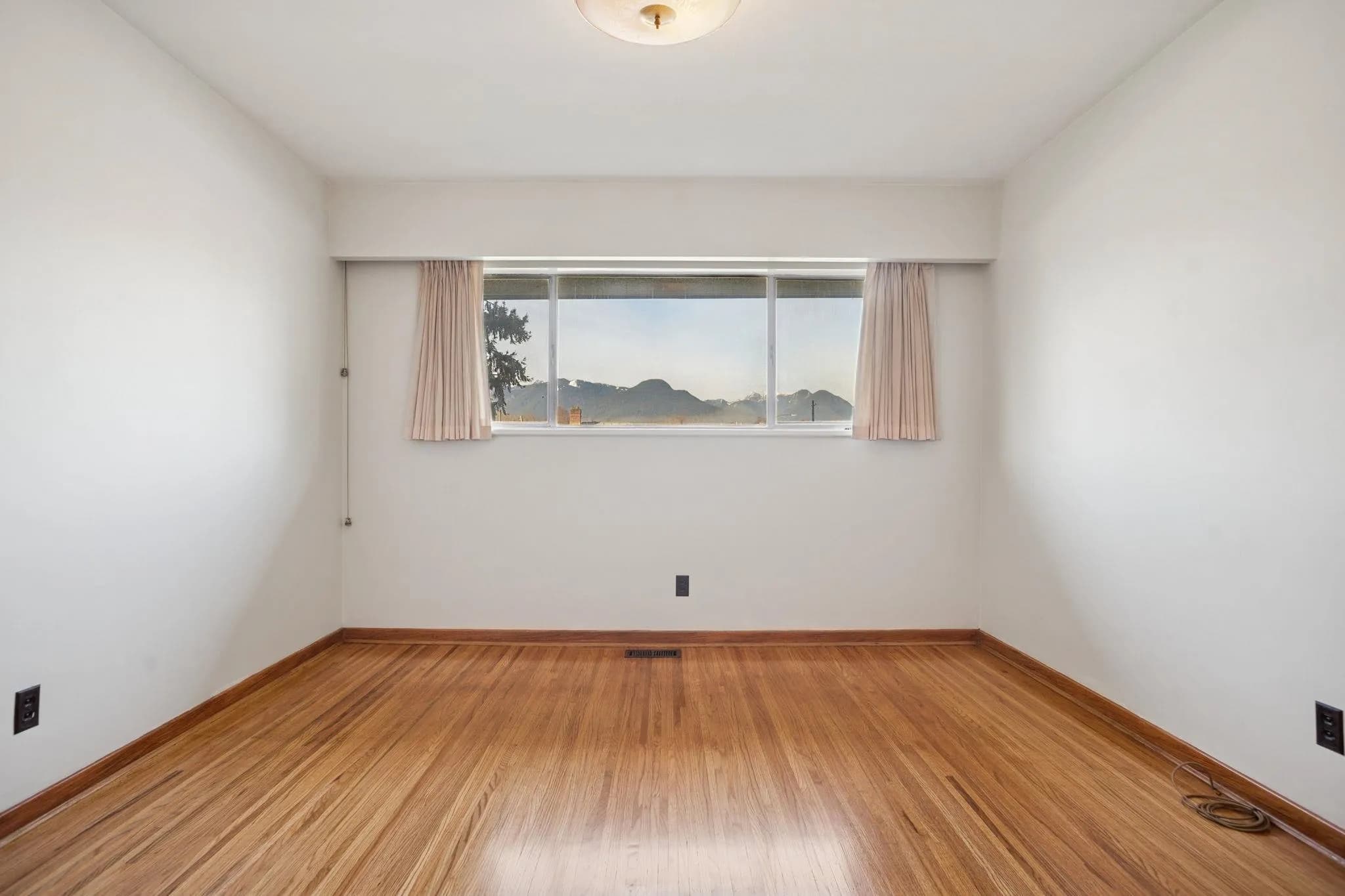 925 Nanaimo Street, Vancouver, BC V5L 4T1 — image 19