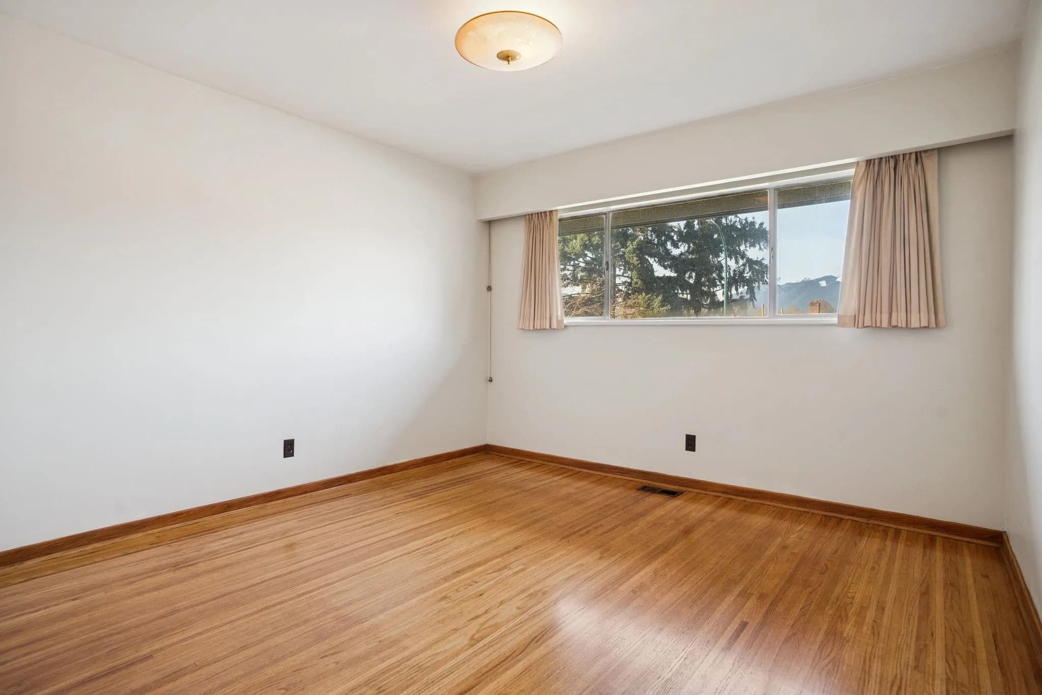 925 Nanaimo Street, Vancouver, BC V5L 4T1 — image 18