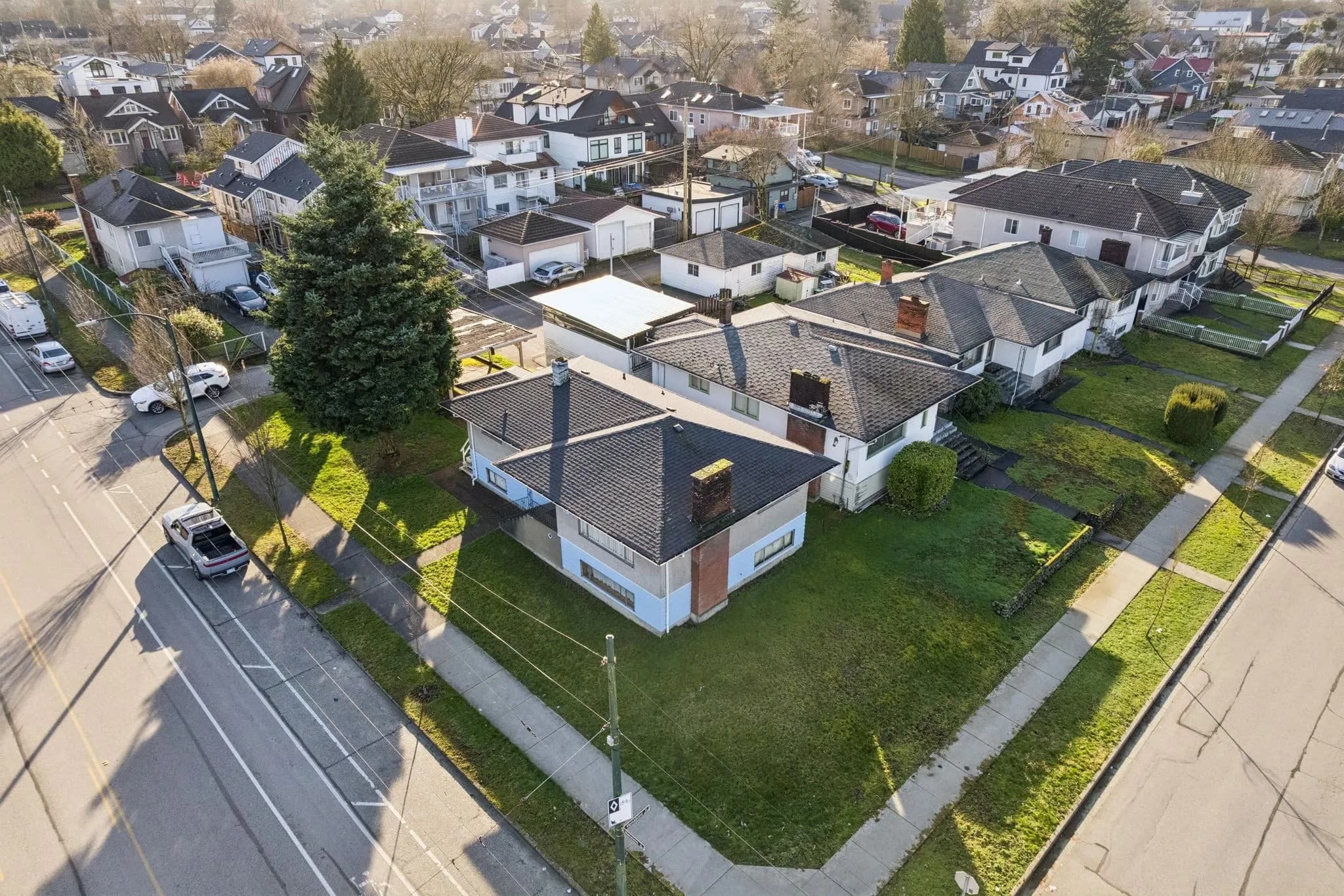 925 Nanaimo Street, Vancouver, BC V5L 4T1 — image 27