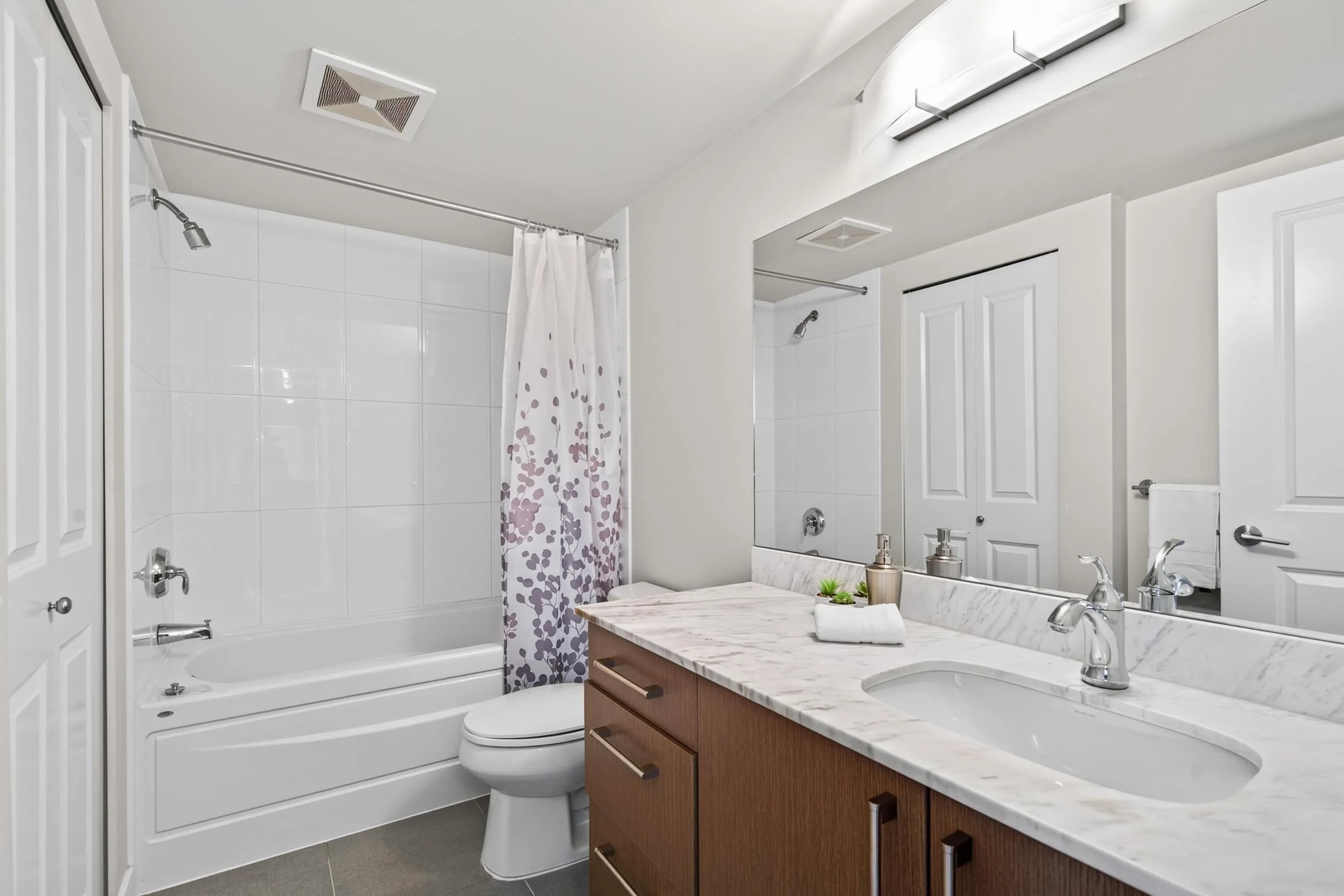 221 15745 Croydon Drive, Surrey, BC V3Z 2L5 — image 14