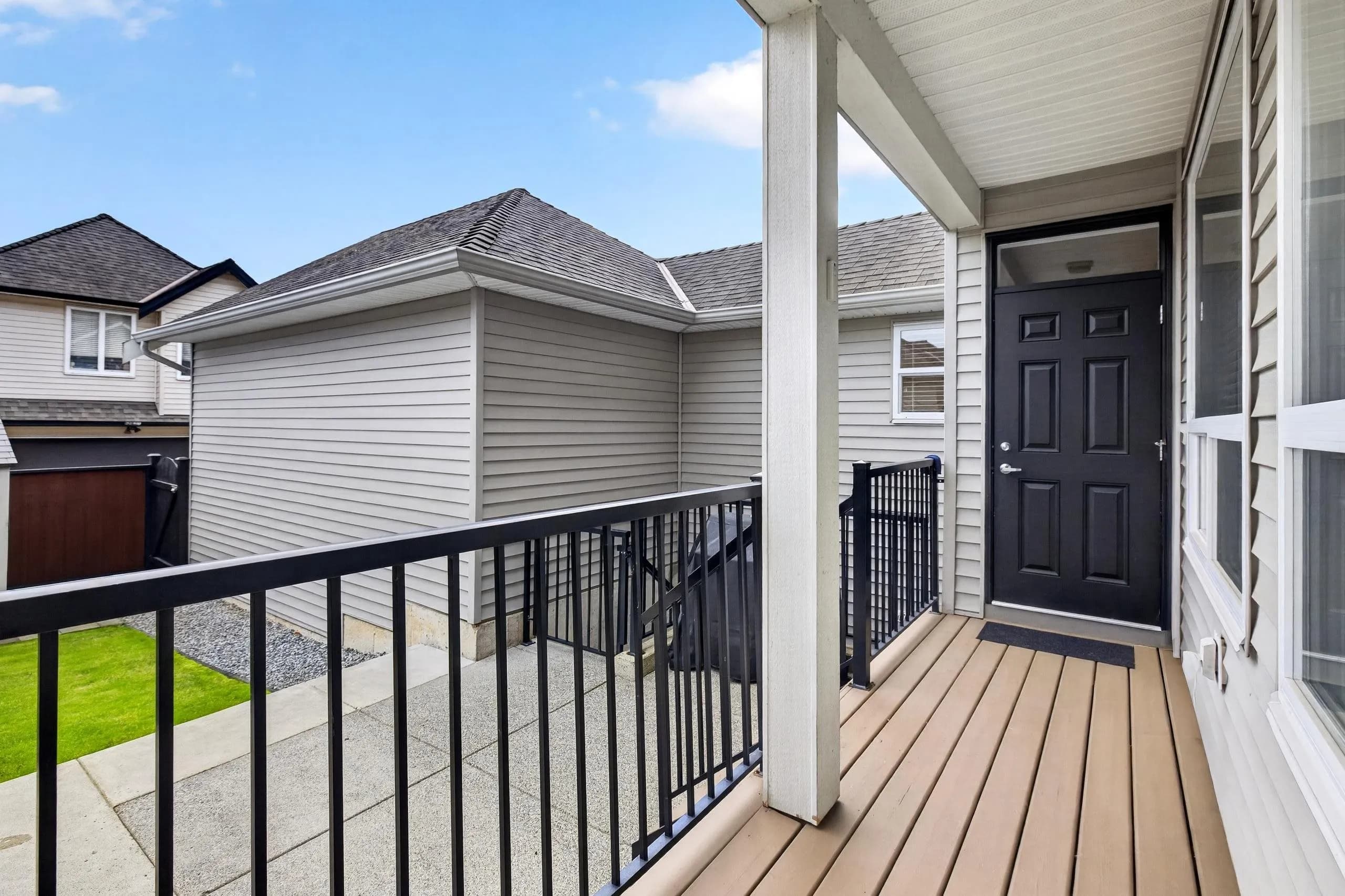 6970 195a Street, Surrey, BC V4N 5Z2 — image 36