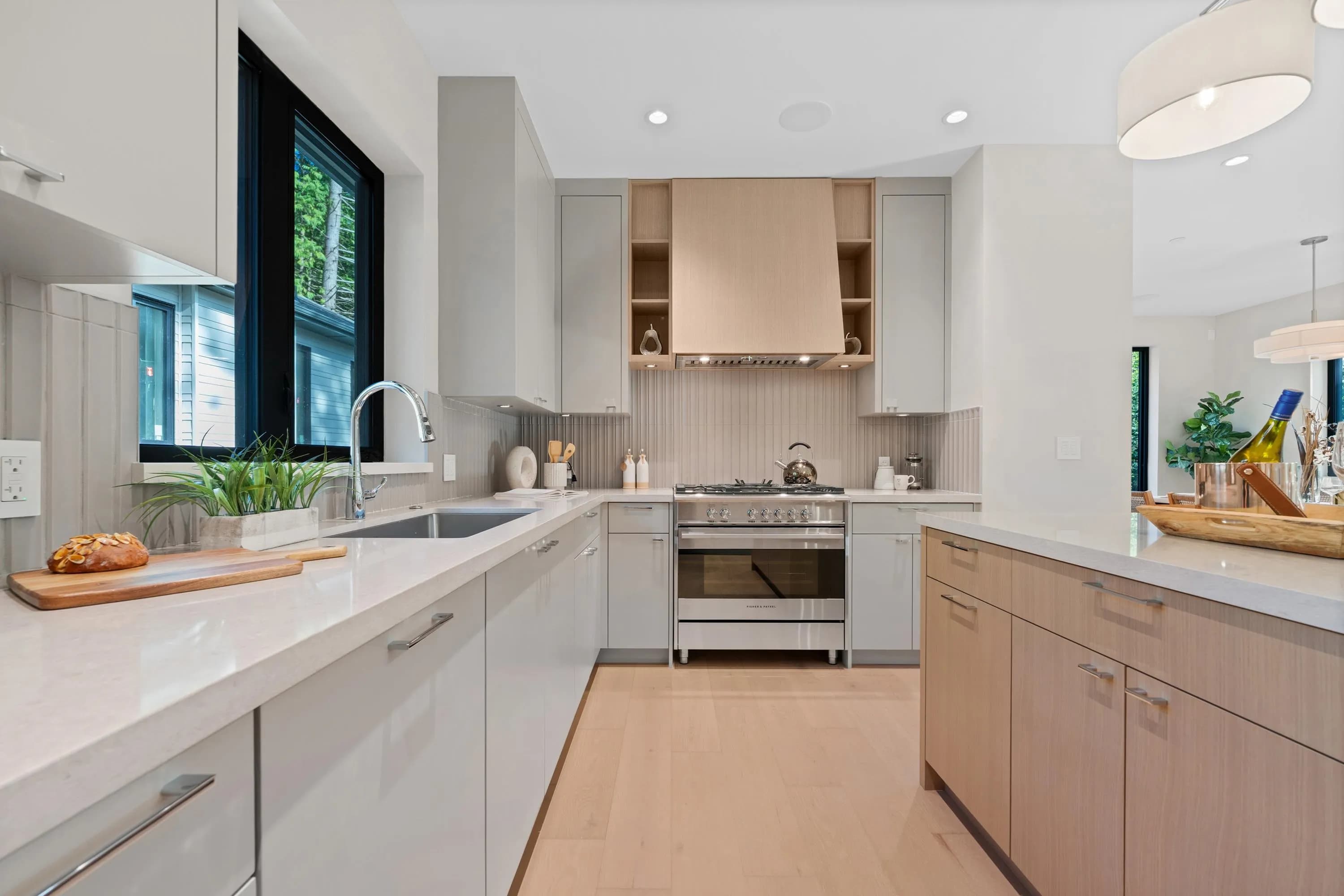 5663 Westport Road, West Vancouver, BC V7W 1V3 — image 11