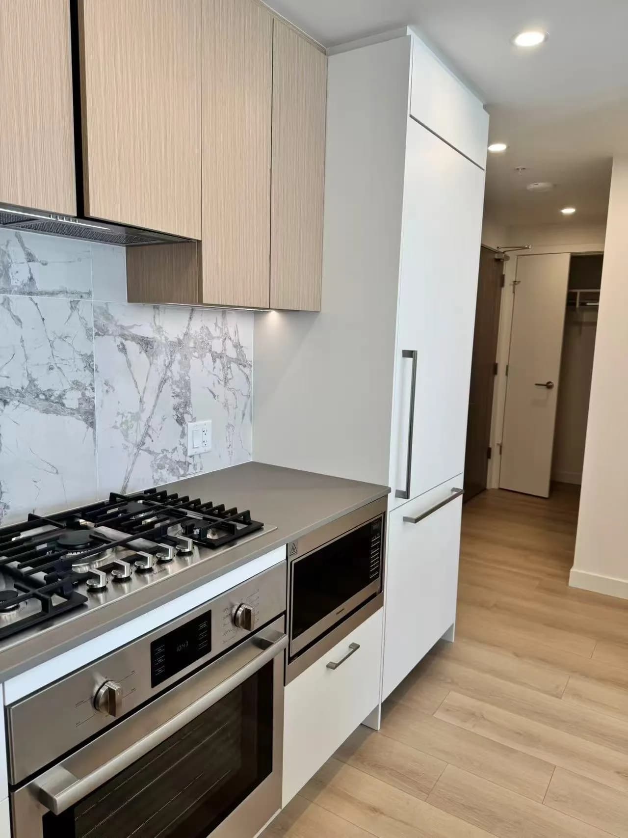 308 6468 Willingdon Avenue, Burnaby, BC V5H 0L3 — image 2