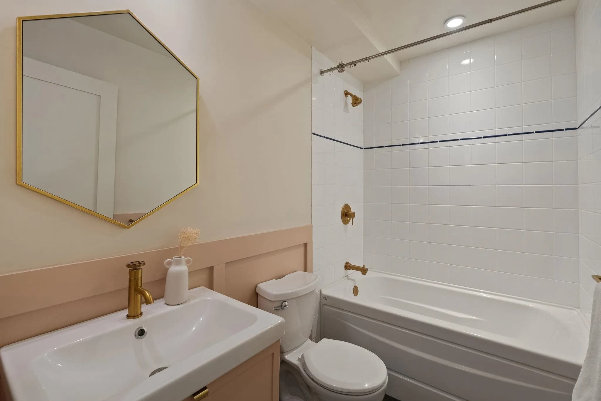 3589 Prince Albert Street, Vancouver, BC V5V 4H8 — image 31