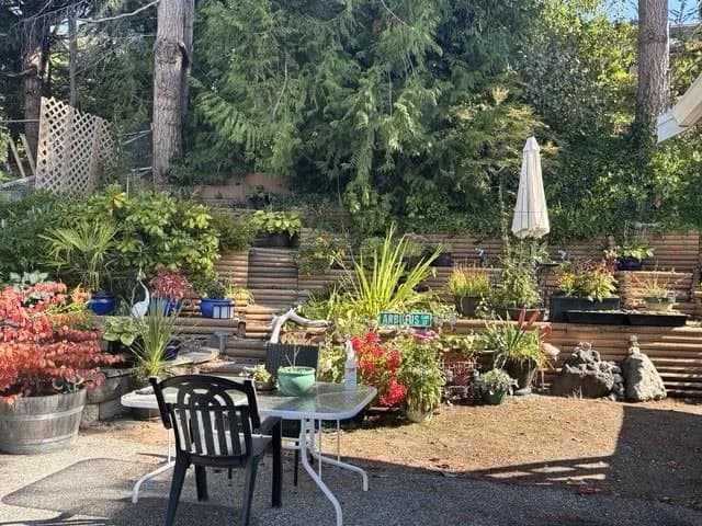 5206 Radcliffe Road, Sechelt, BC V7Z 0C1 — image 1