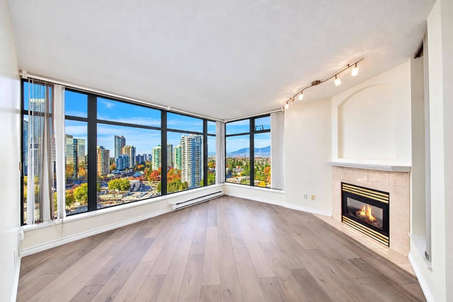 2006 4505 Hazel Street, Burnaby, BC V5H 4T1 — image 3