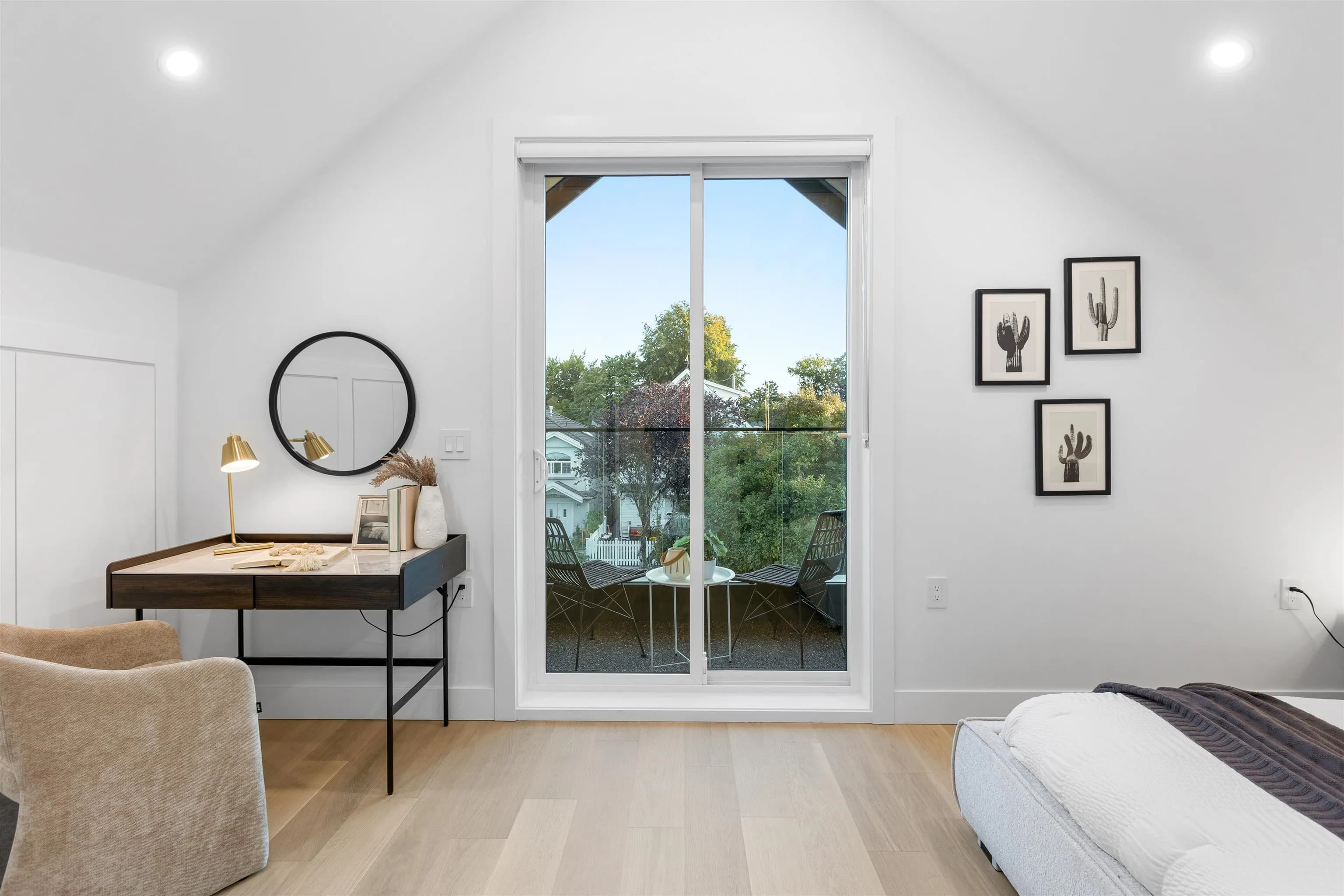 1 2435 Napier Street, Vancouver, BC V5K 2W2 — image 17