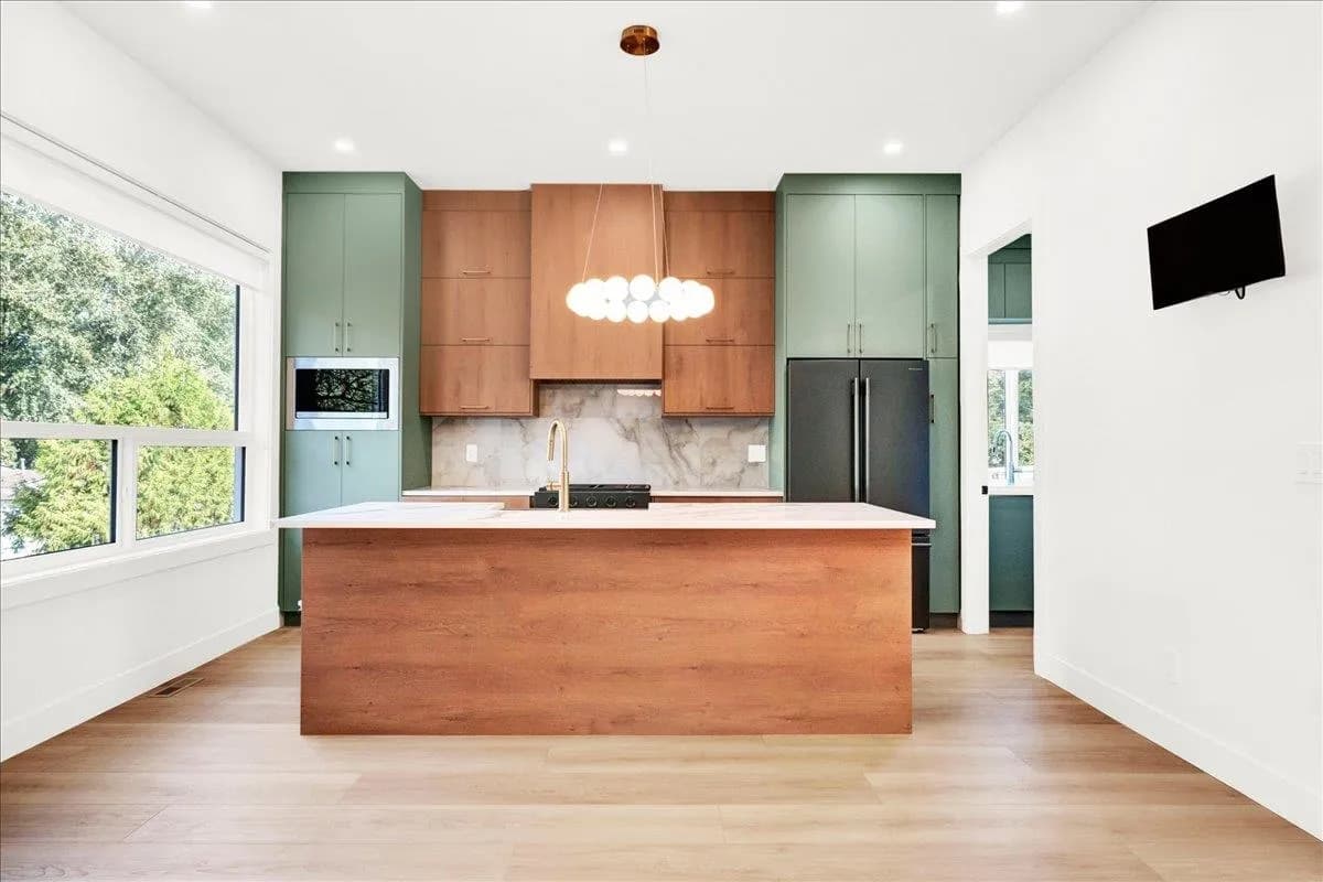 102 13437 Crestview Drive, Surrey, BC V3R 6V3 — image 3