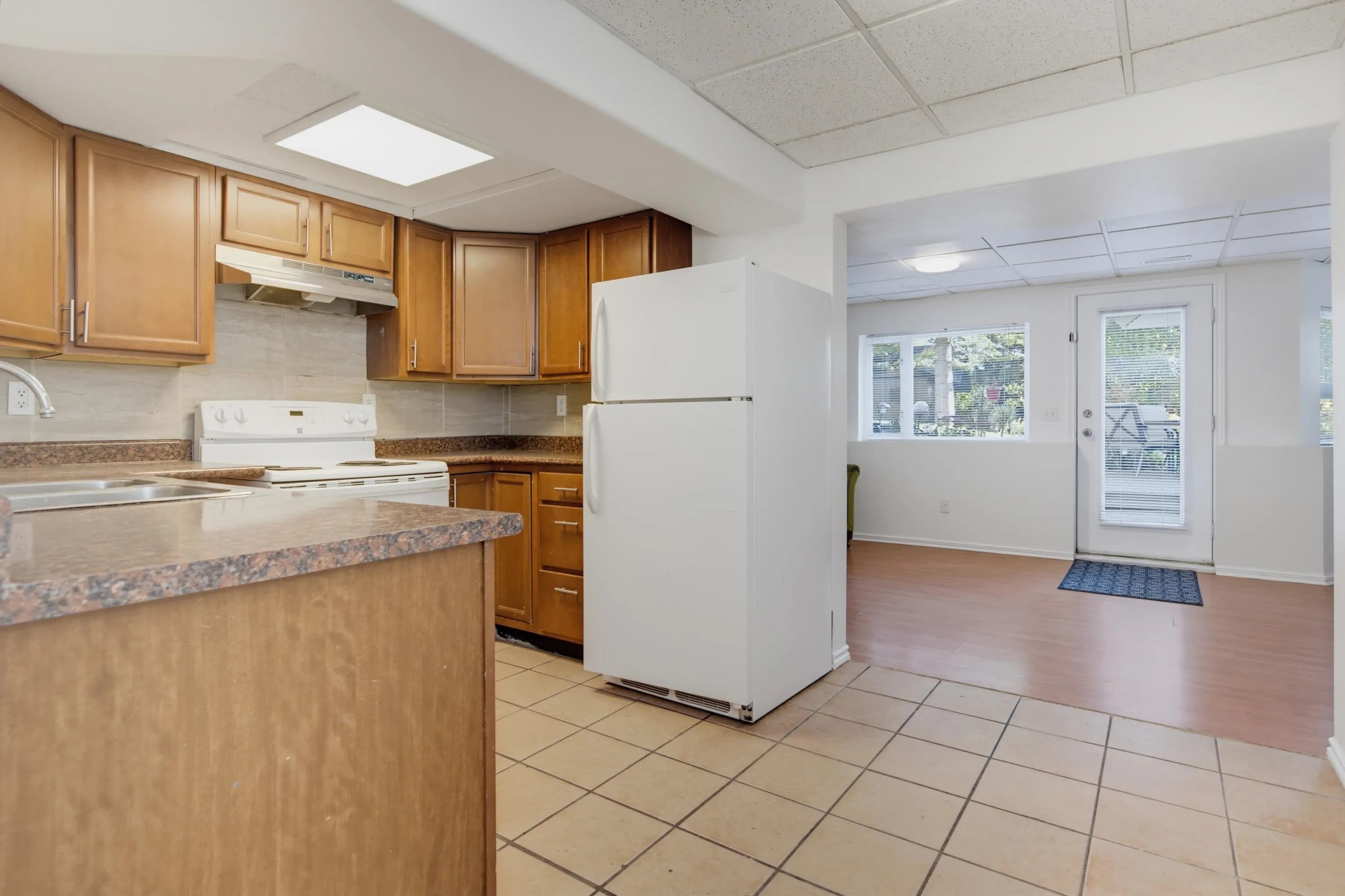 18152 58 Avenue, Surrey, BC V3S 1M1 — image 33