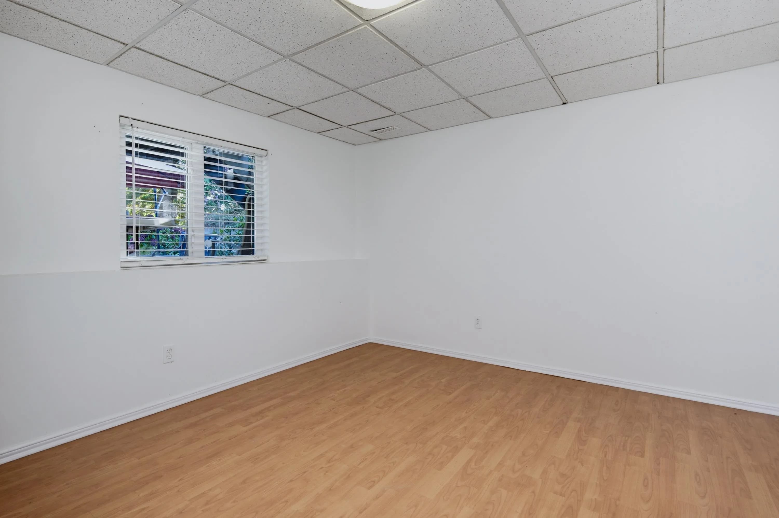18152 58 Avenue, Surrey, BC V3S 1M1 — image 36