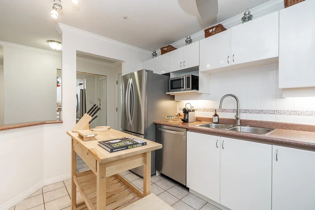 202 15130 29a Avenue, Surrey, BC V4P 3B1 — image 3