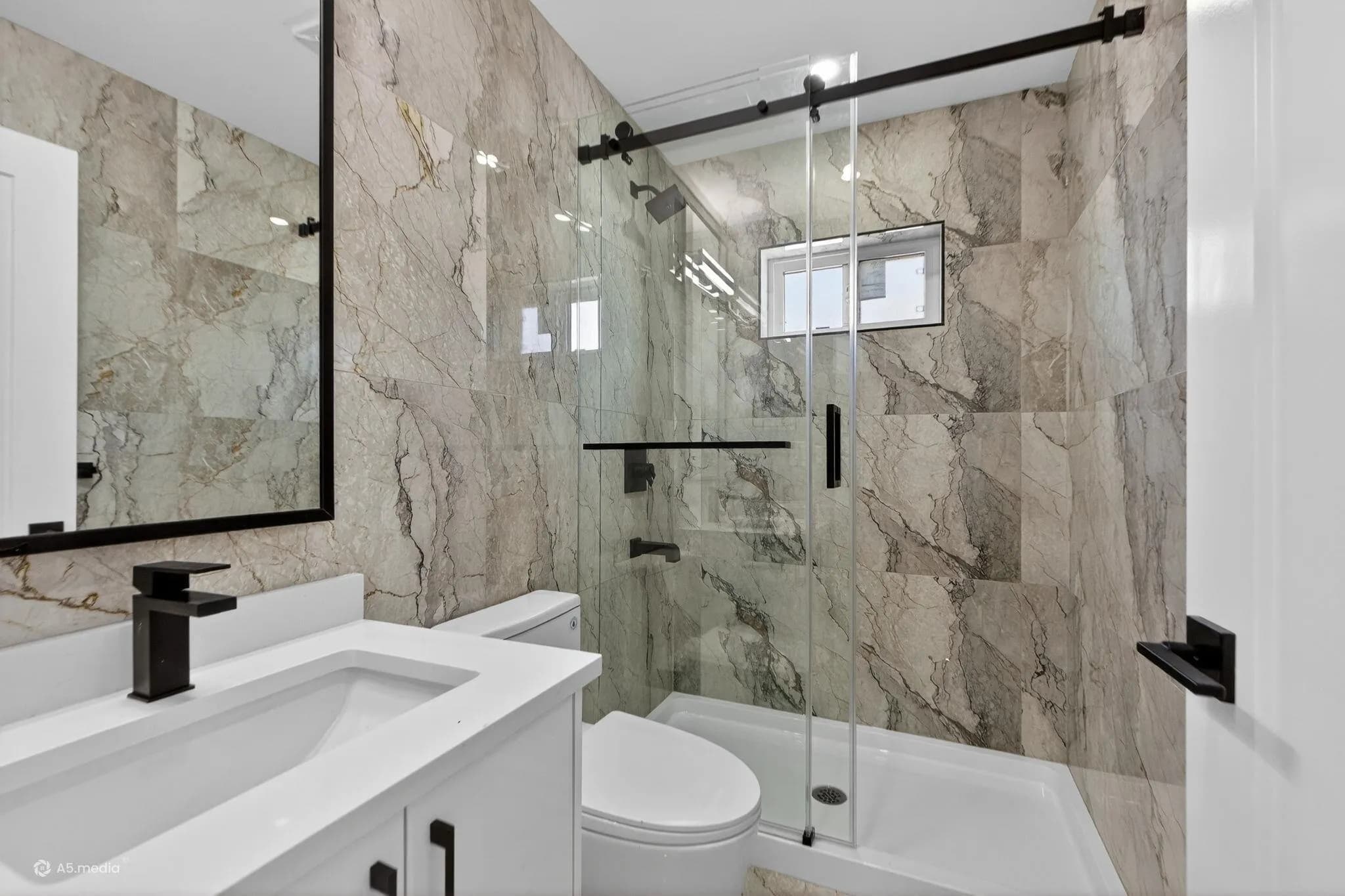 12927 115a Avenue, Surrey, BC V3R 2R3 — image 17