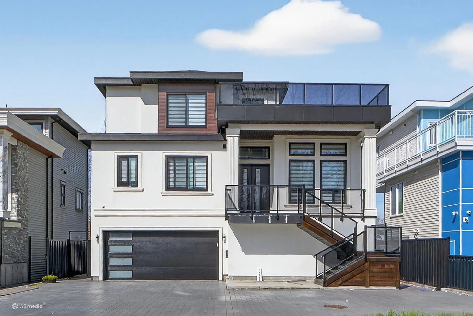 12927 115a Avenue, Surrey, BC V3R 2R3 — image 1