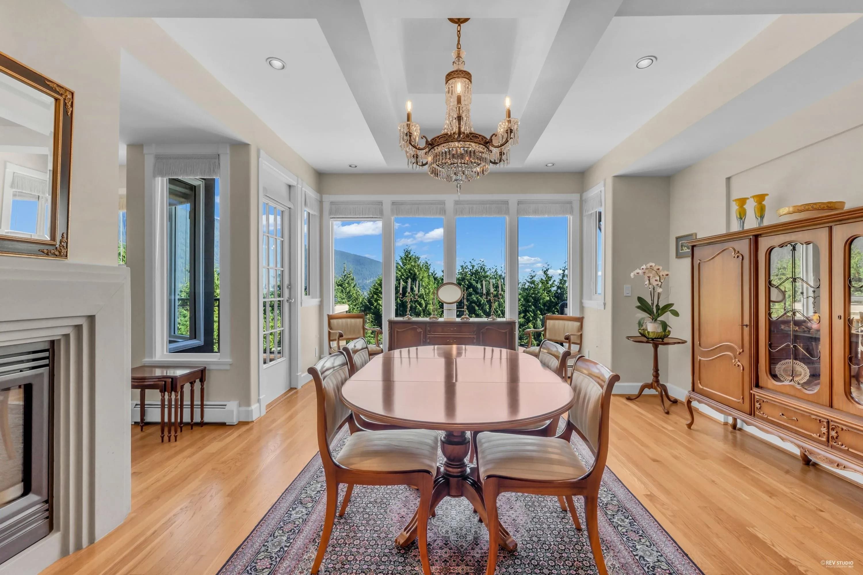 574 St. Andrews Place, West Vancouver, BC V7S 1V8 — image 9