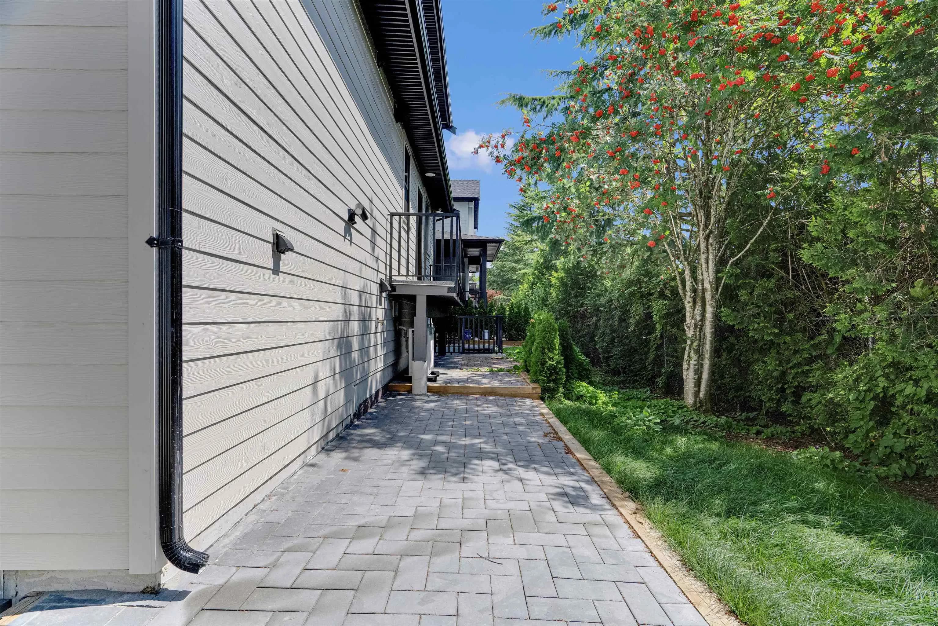15636 23a Avenue, Surrey, BC V0V 0V0 — image 35