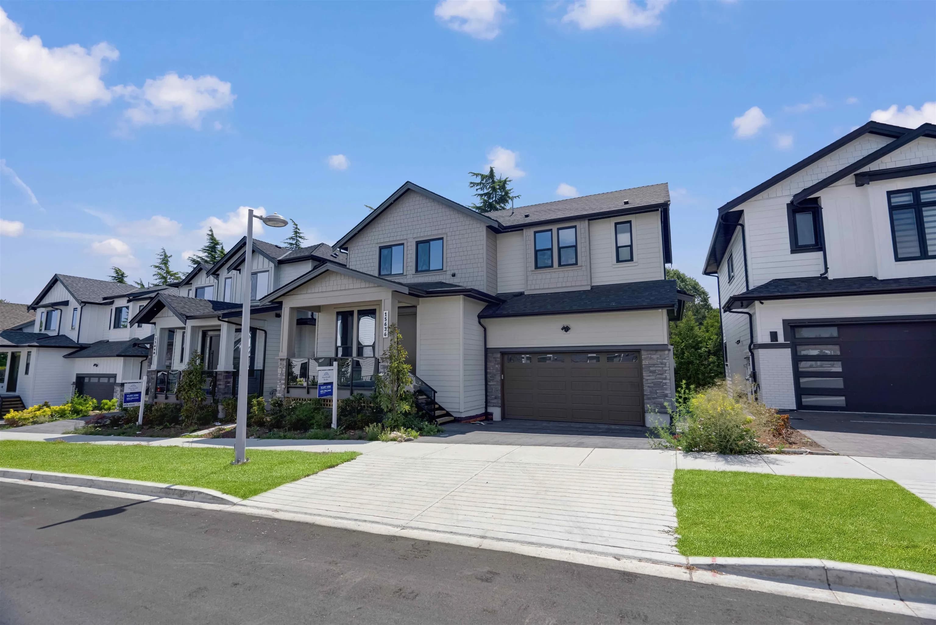 15636 23a Avenue, Surrey, BC V0V 0V0 — image 1
