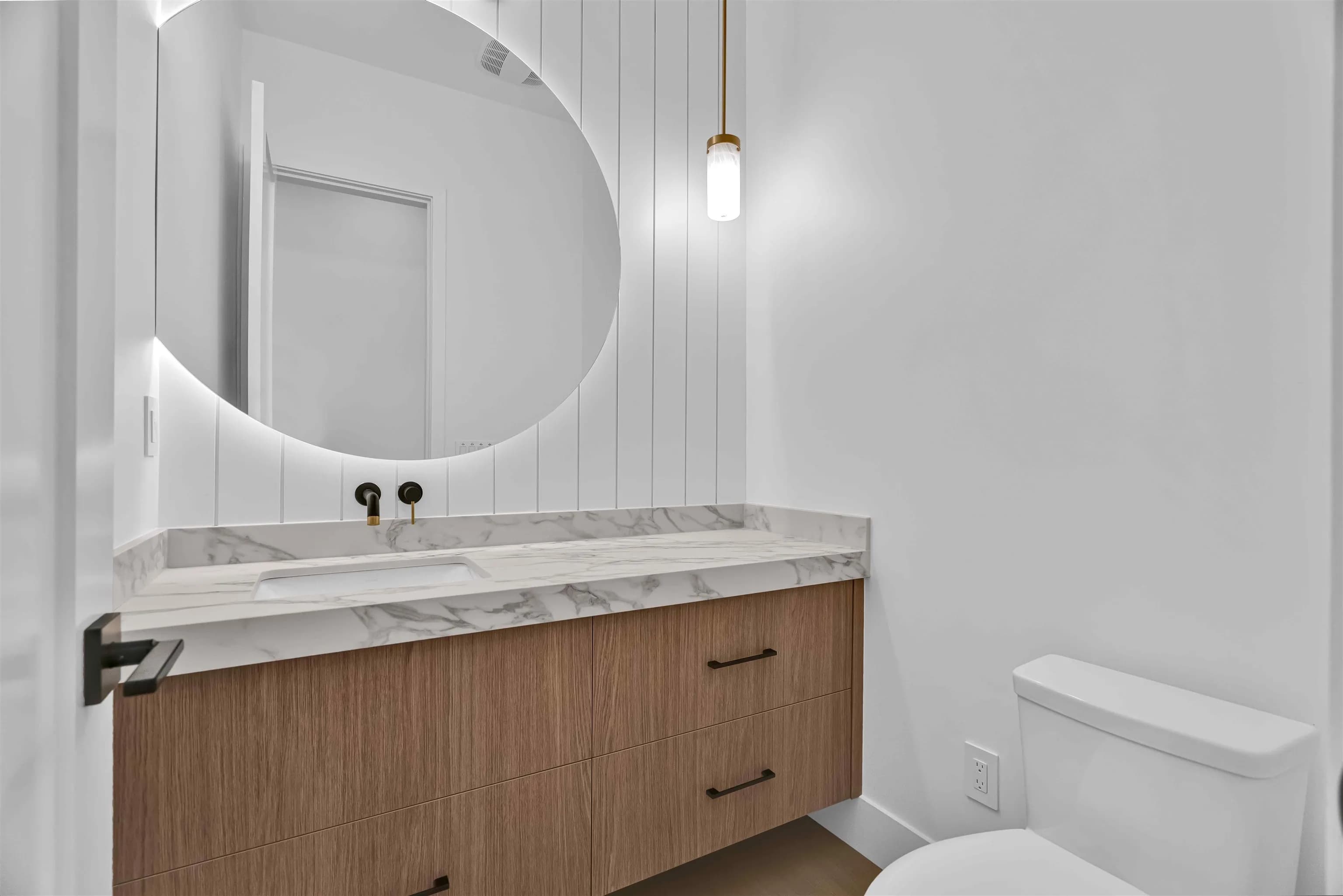 15636 23a Avenue, Surrey, BC V0V 0V0 — image 40