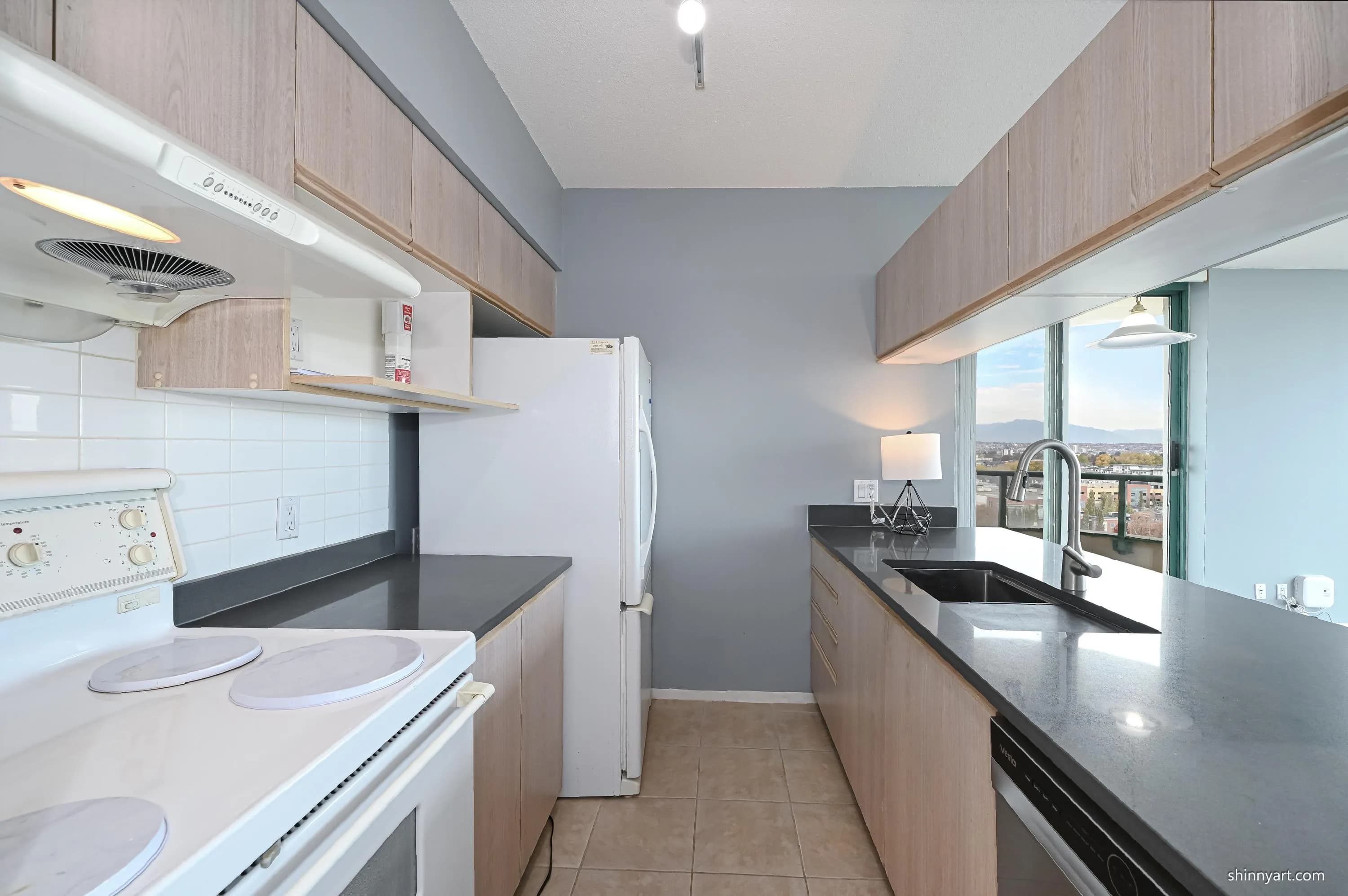 1404 8871 Lansdowne Road, Richmond, BC V6X 3X8 — image 4