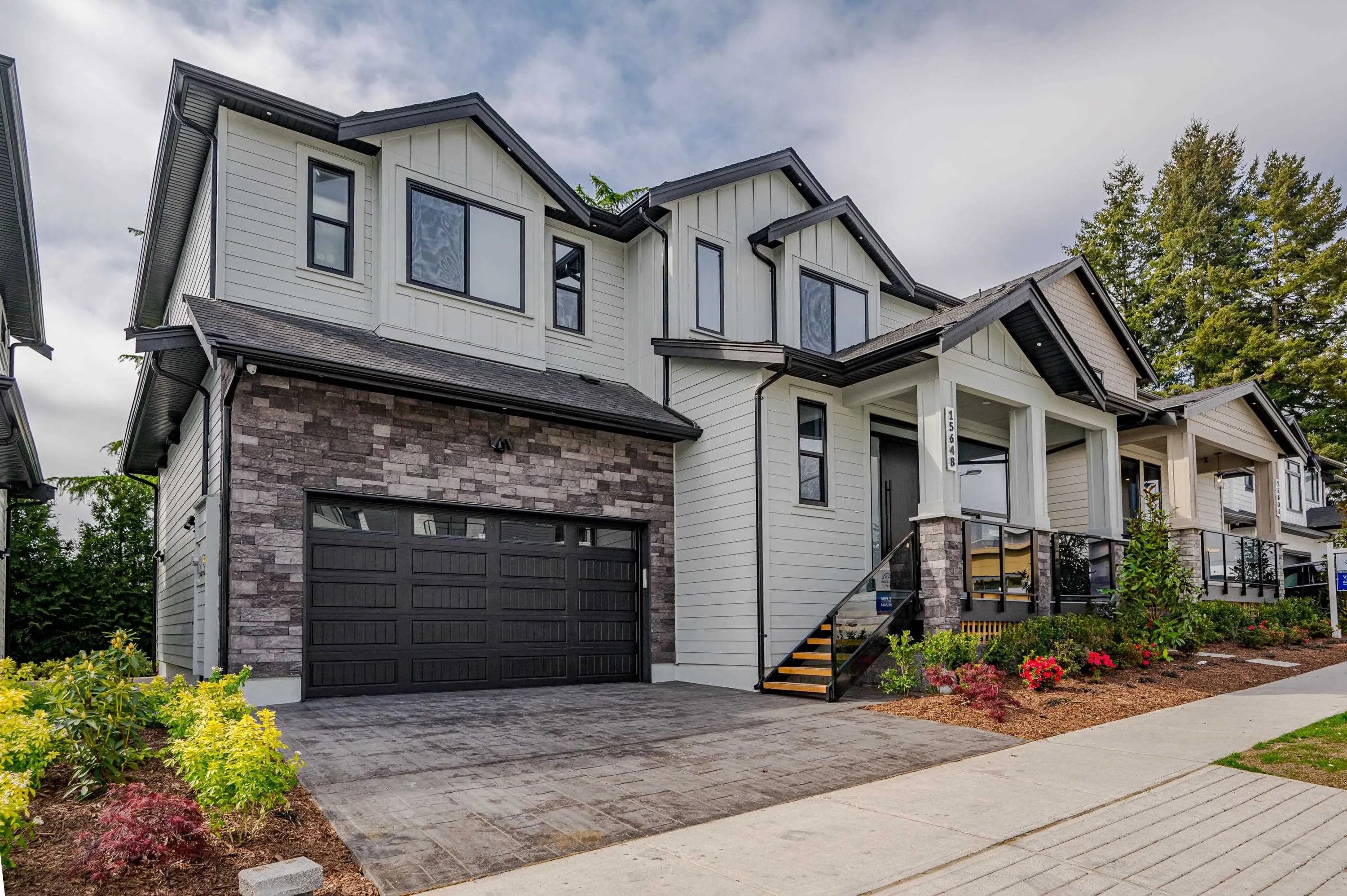 15648 23a Avenue, Surrey, BC V0V 0V0 — image 1