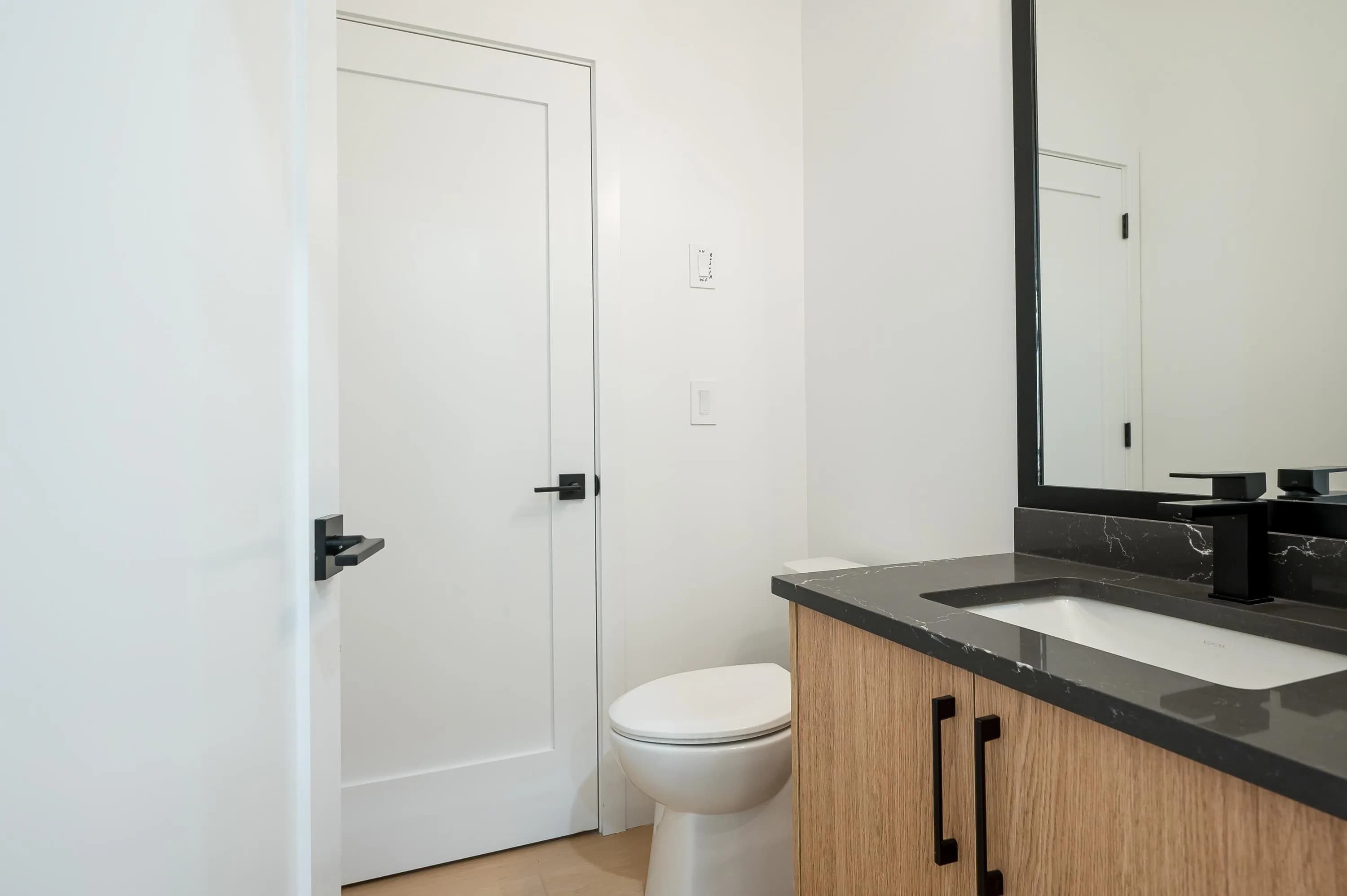 15648 23a Avenue, Surrey, BC V0V 0V0 — image 28
