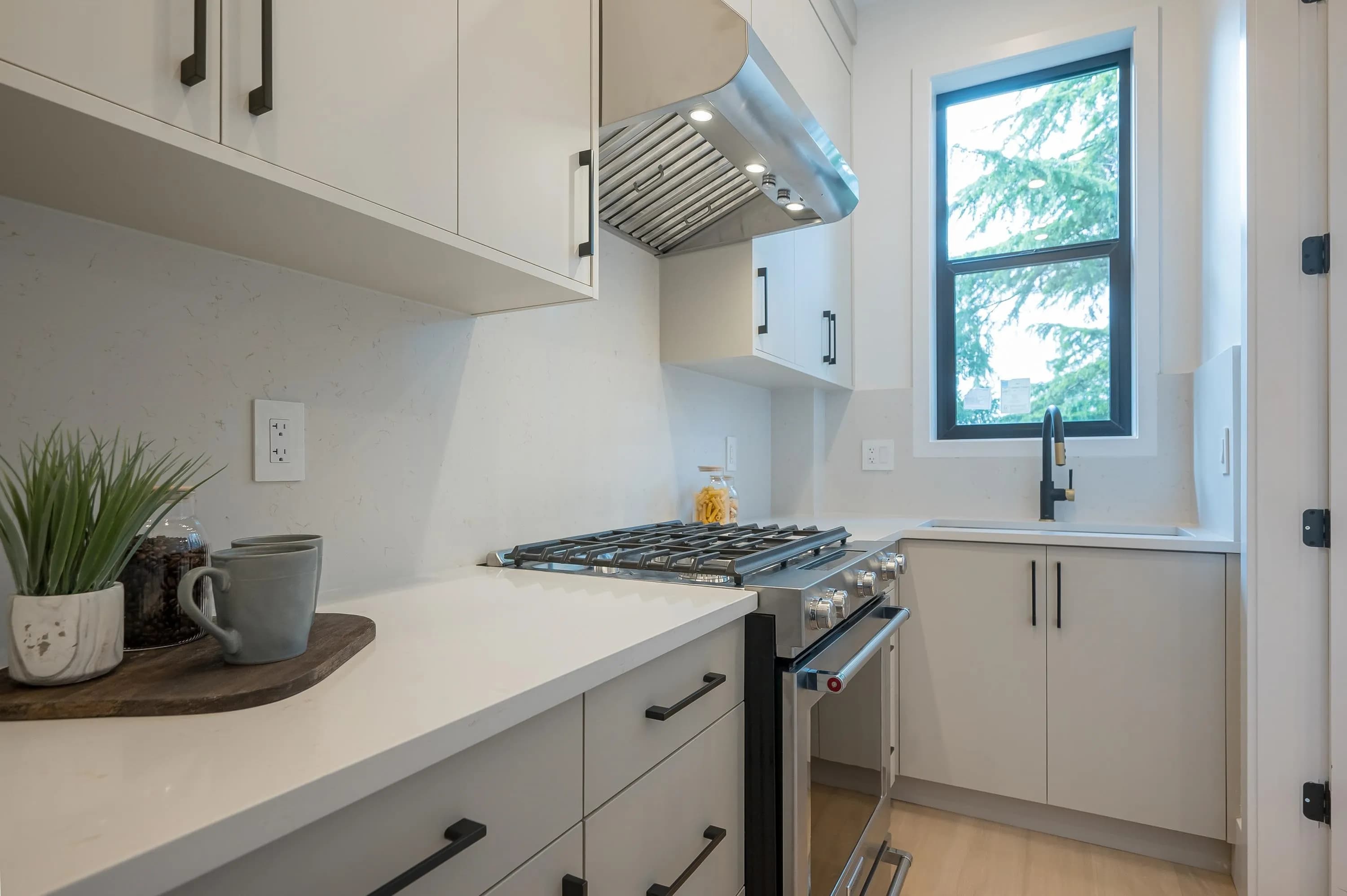 15648 23a Avenue, Surrey, BC V0V 0V0 — image 36
