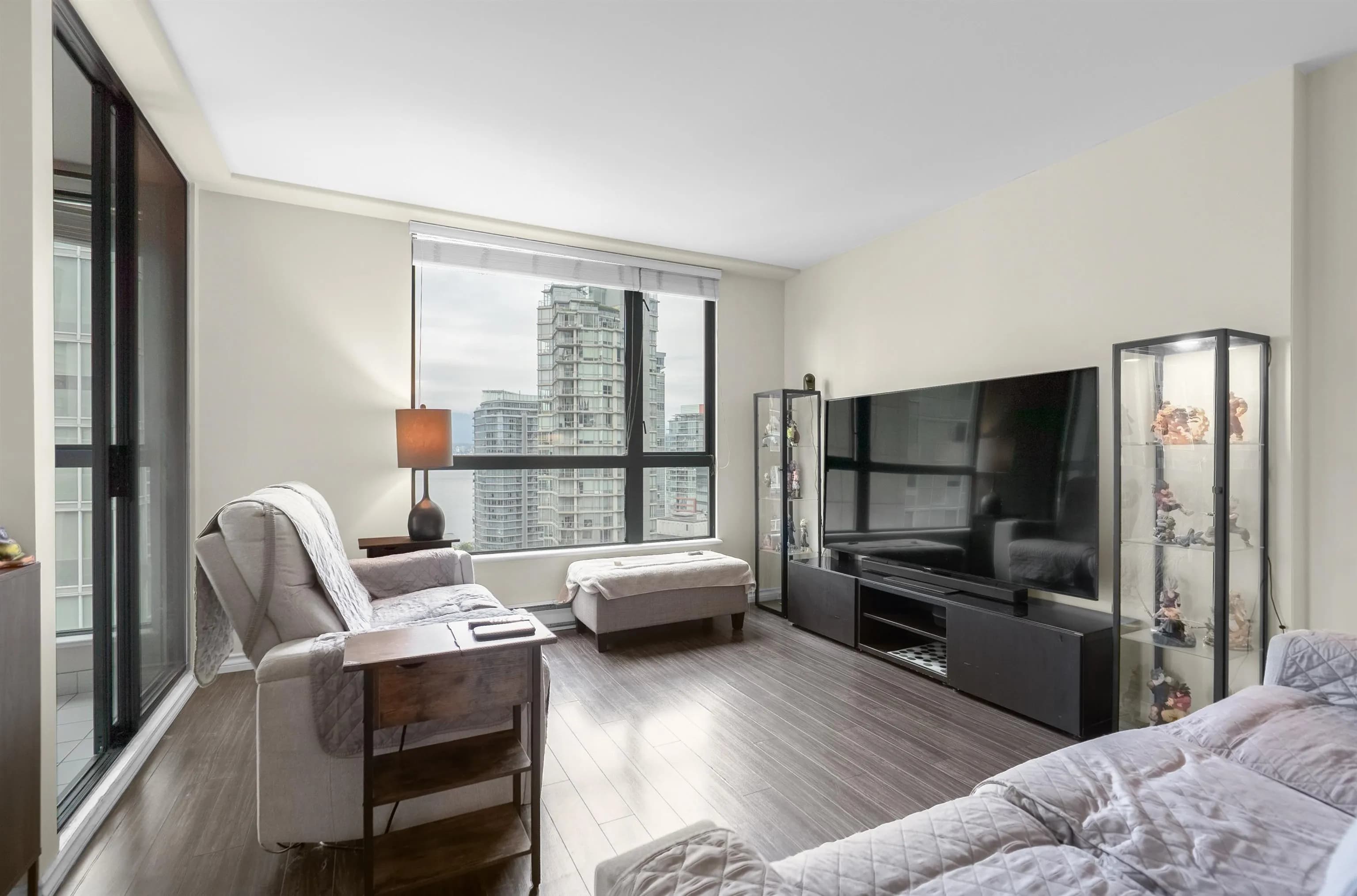 1903 1238 Melville Street, Vancouver, BC V6E 4N2 — image 17