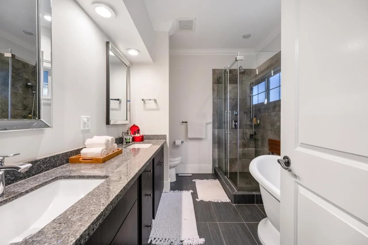 15497 37a Avenue, Surrey, BC V3Z 0H6 — image 19