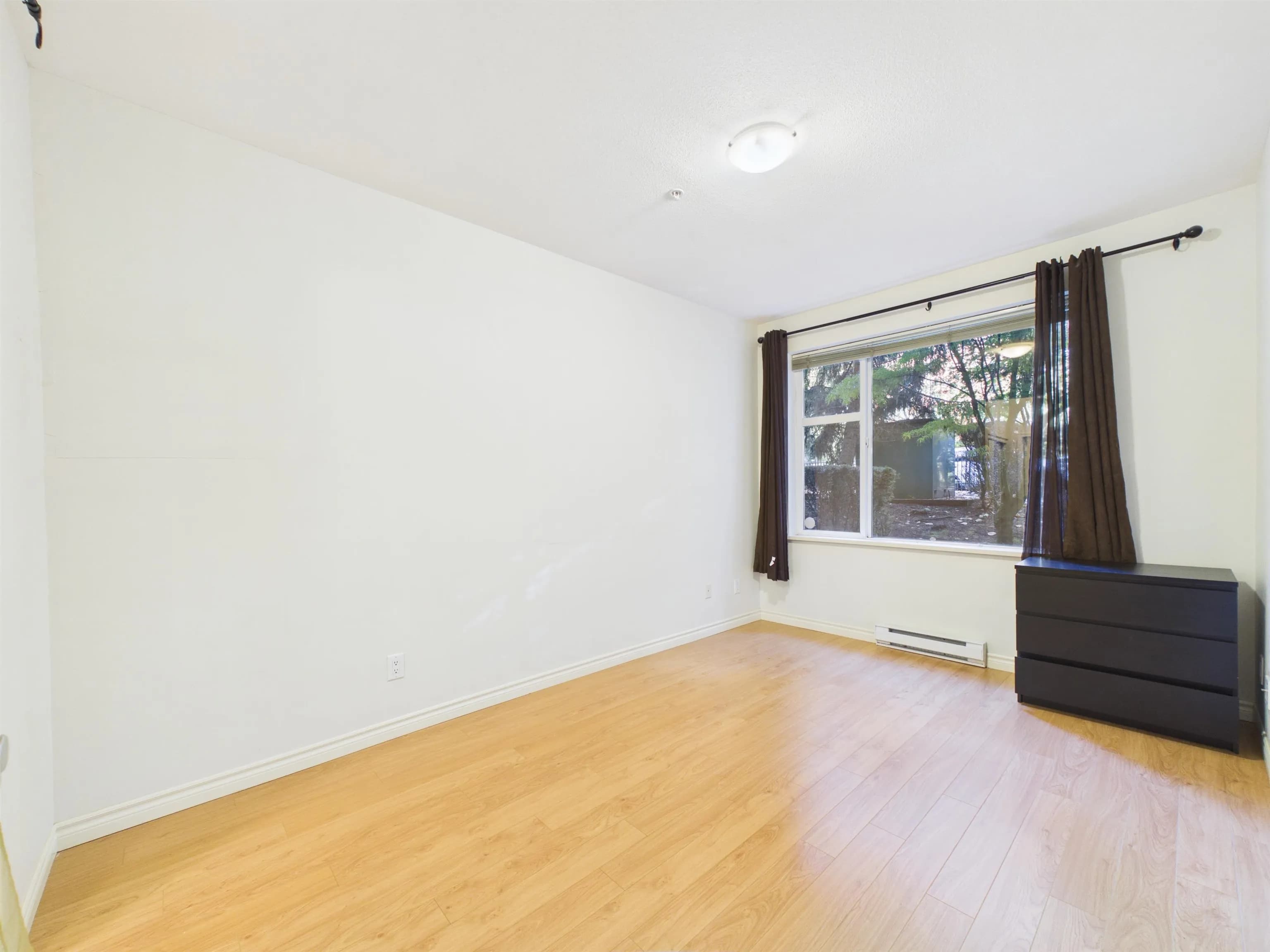 106 6888 Southpoint Drive, Burnaby, BC V3N 5E3 — image 4