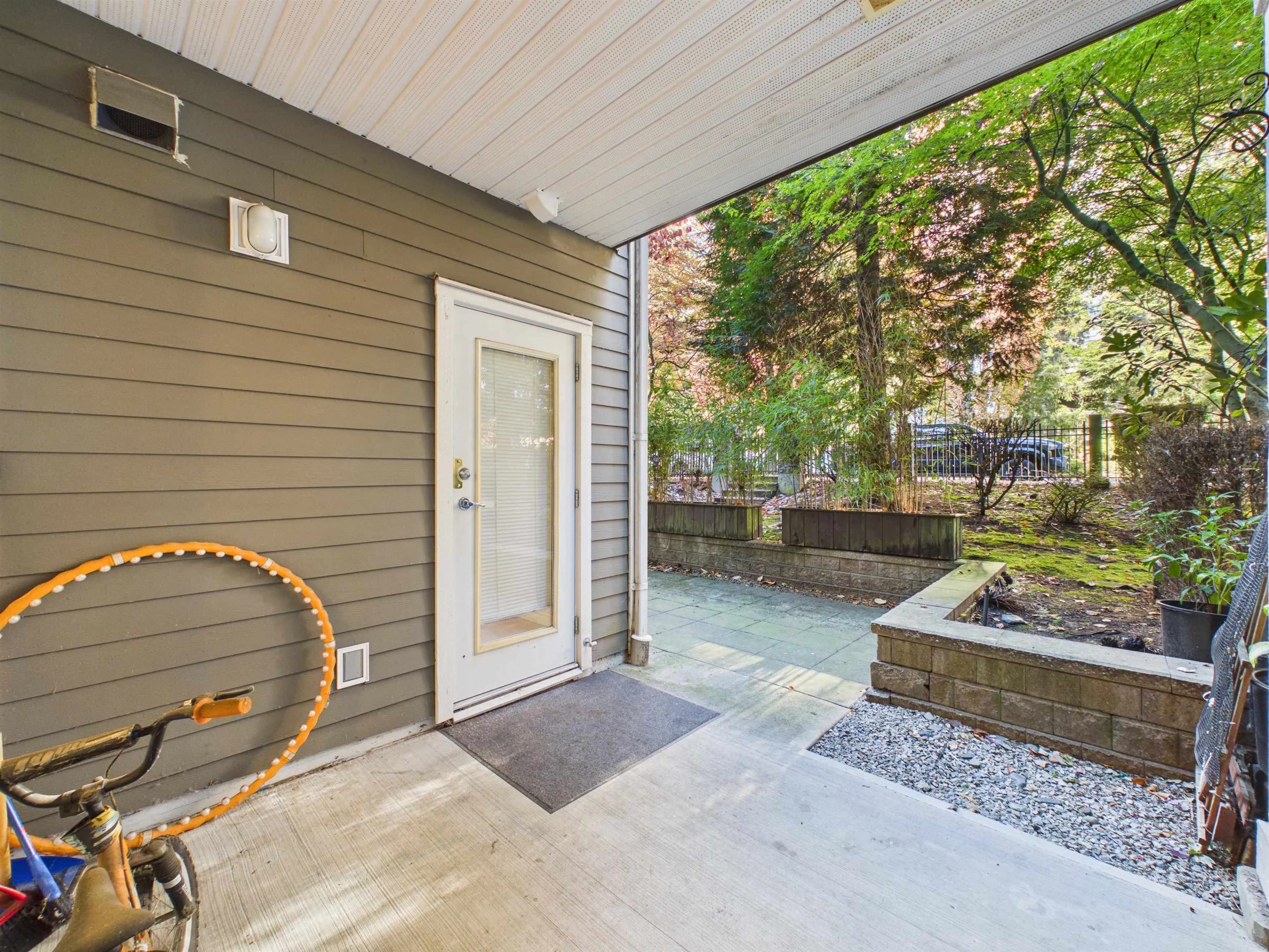 106 6888 Southpoint Drive, Burnaby, BC V3N 5E3 — image 8