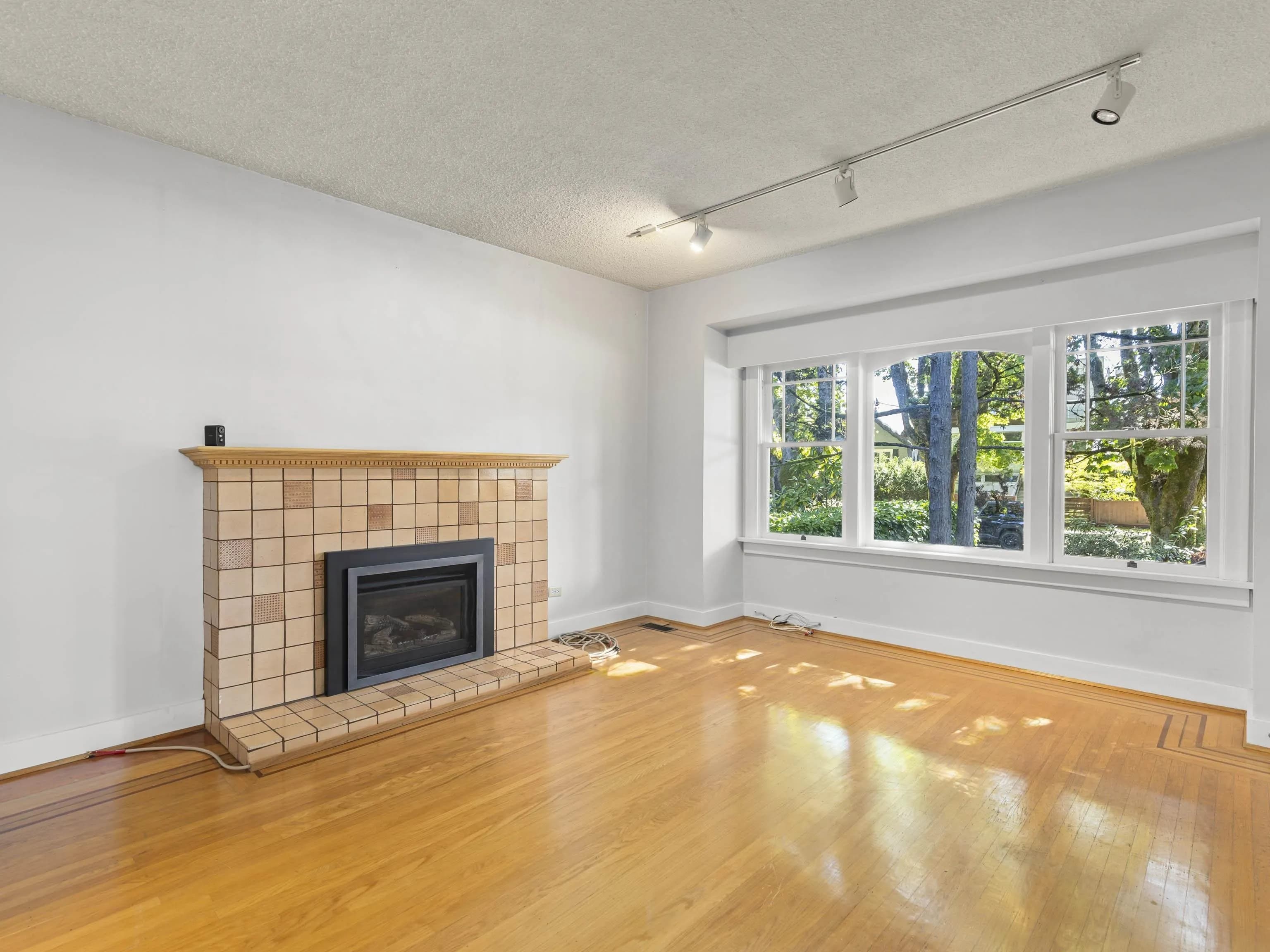 3989 W 19th Avenue, Vancouver, BC V6S 1C9 — image 3