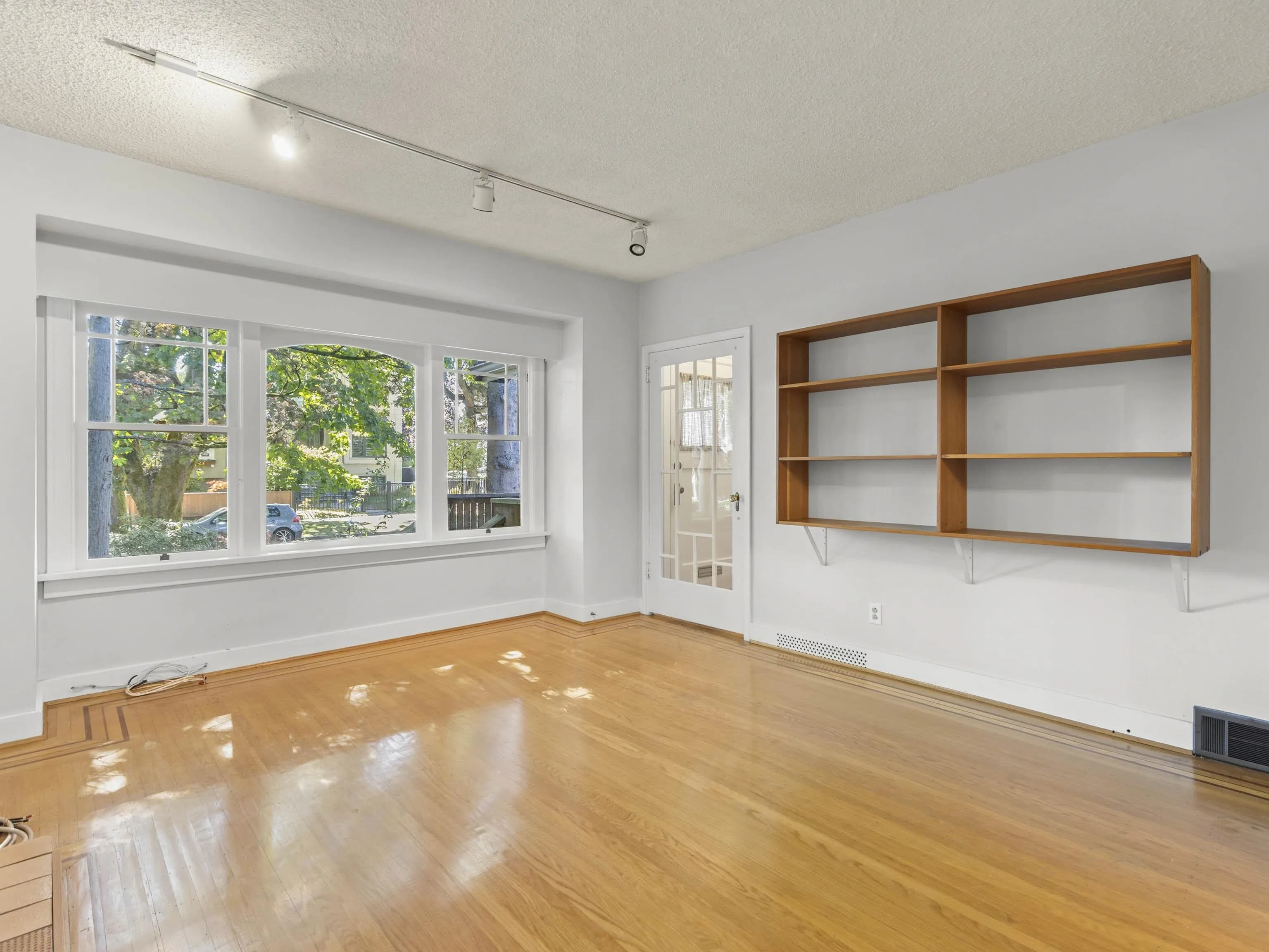 3989 W 19th Avenue, Vancouver, BC V6S 1C9 — image 2