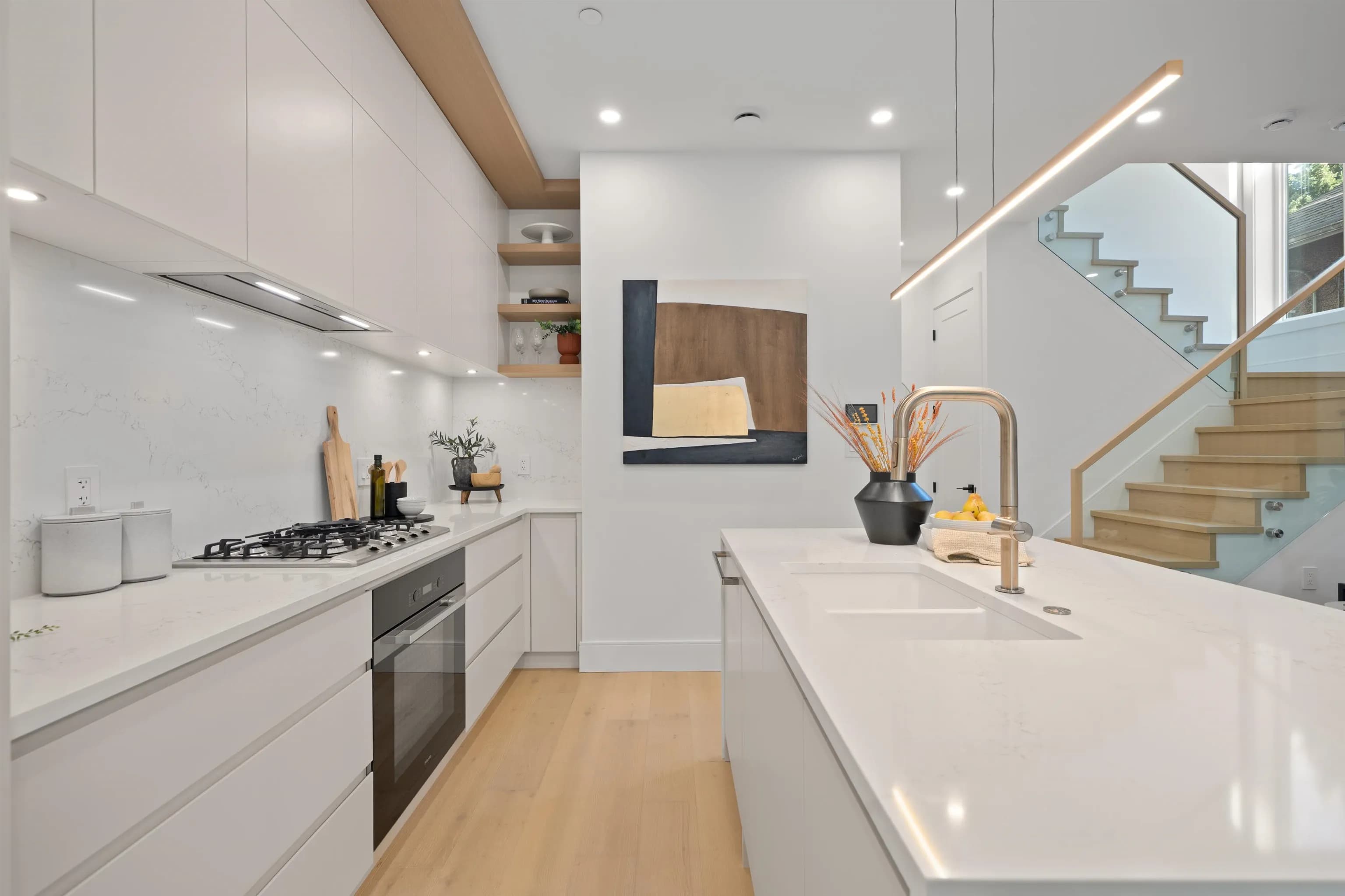 1 3657 W 11th Avenue, Vancouver, BC V6R 2K4 — image 29