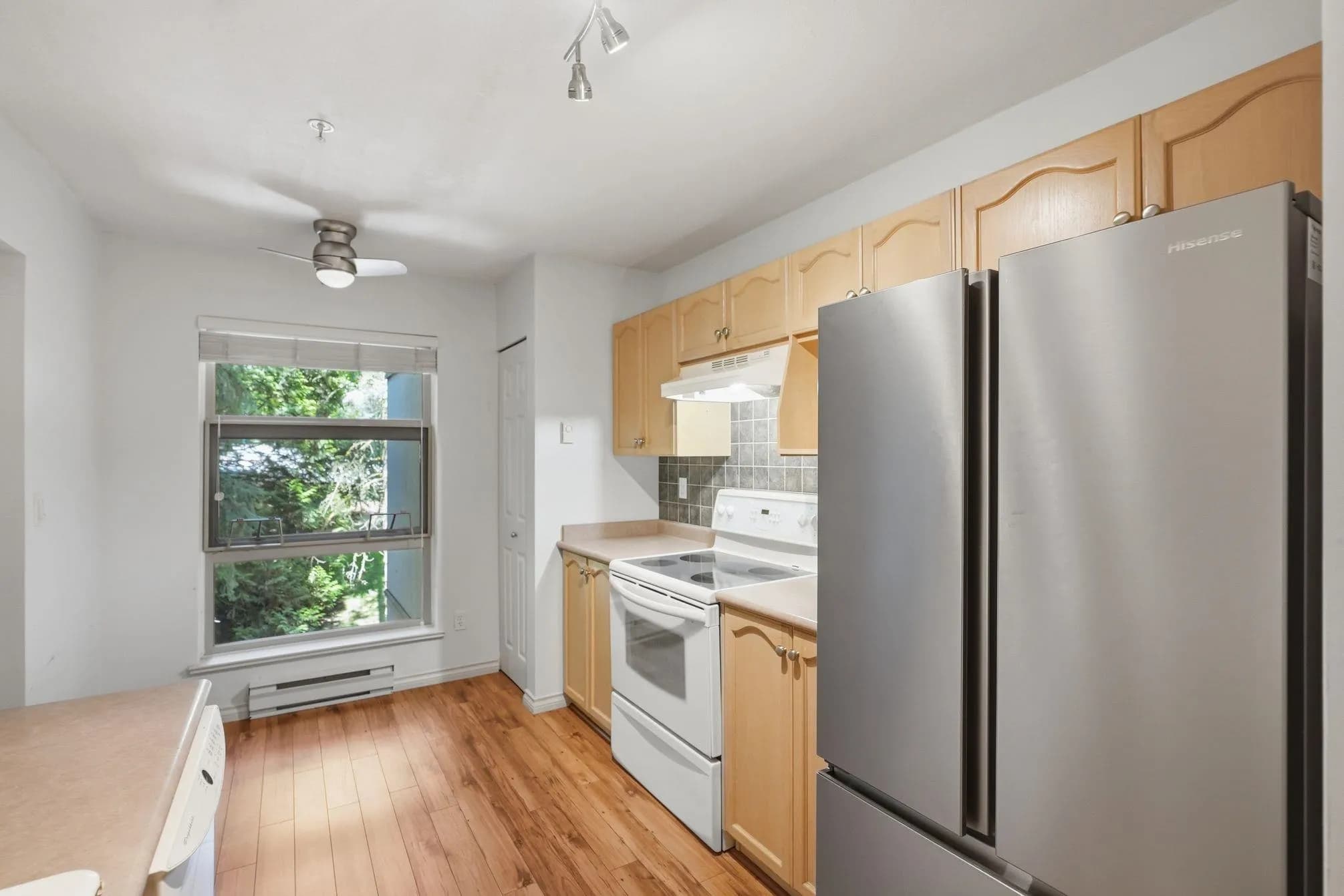 409a 301 Maude Road, Port Moody, BC V3H 5B1 — image 9