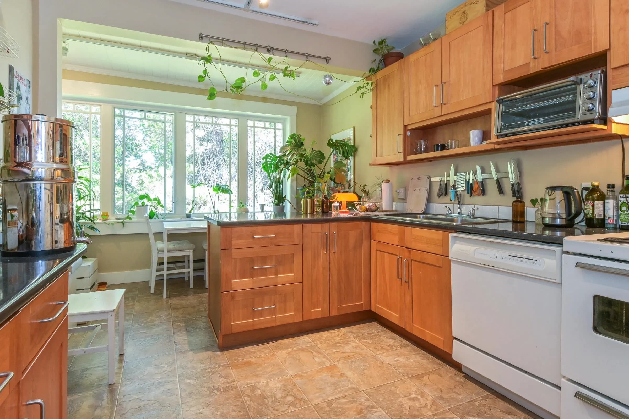 3422 - 3424 W 2nd Avenue, Vancouver, BC V6R 1J2 — image 16