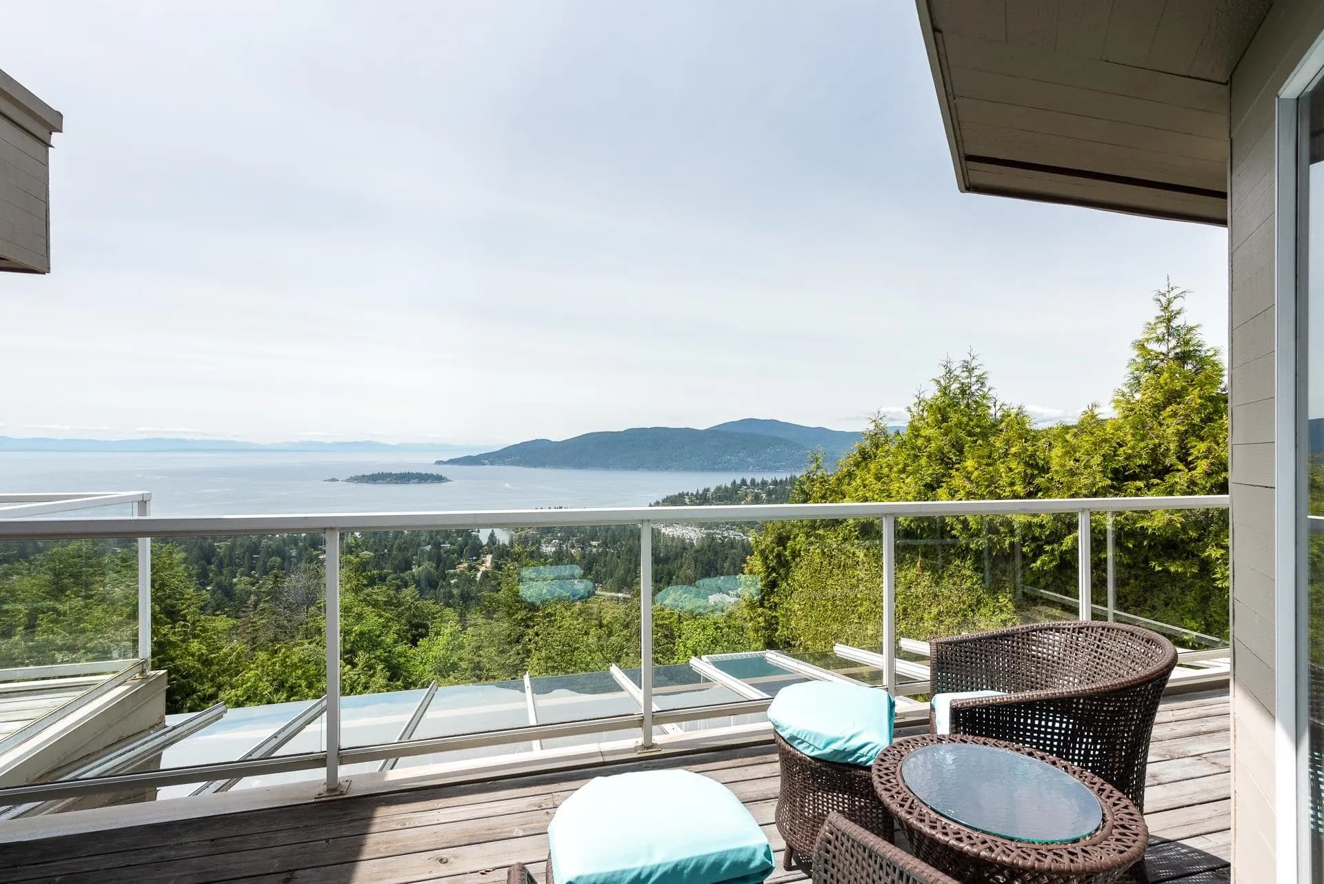 4729 Woodburn Road, West Vancouver, BC V7S 3A8 — image 30