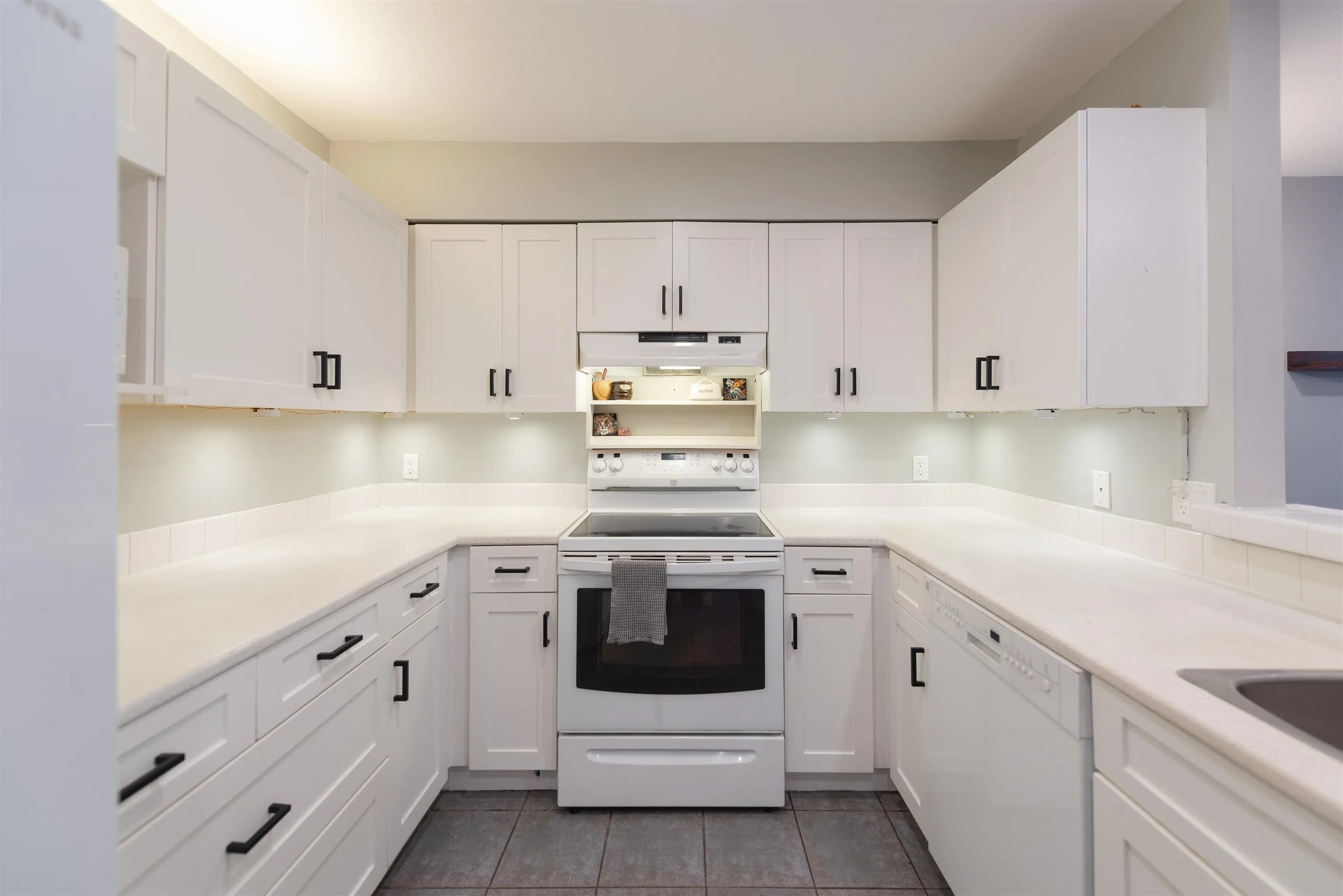 111 5711 Ebbtide Street, Sechelt, BC V7Z 0J5 — image 7