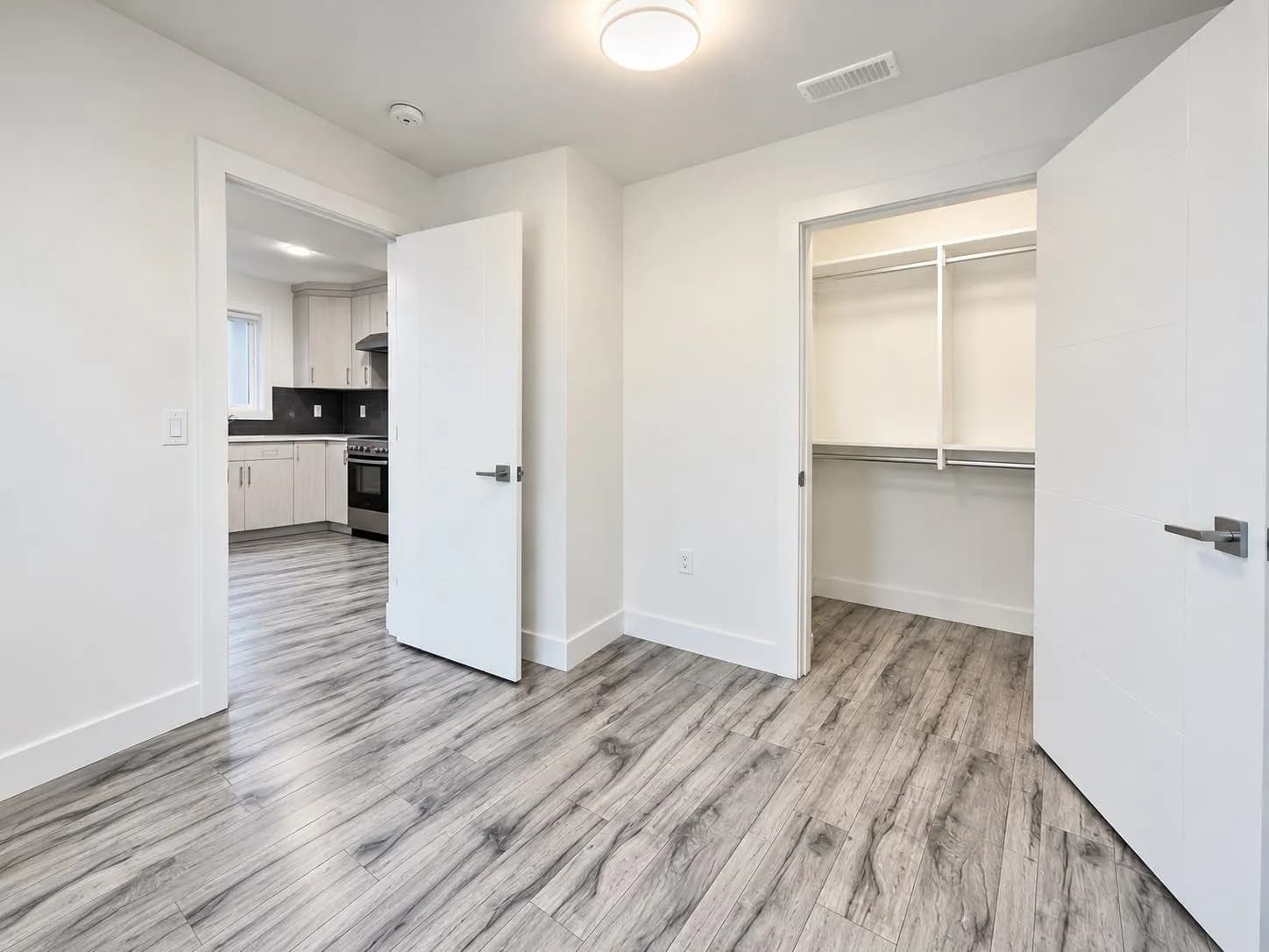 19305 71 Avenue, Surrey, BC V4N 1N2 — image 10