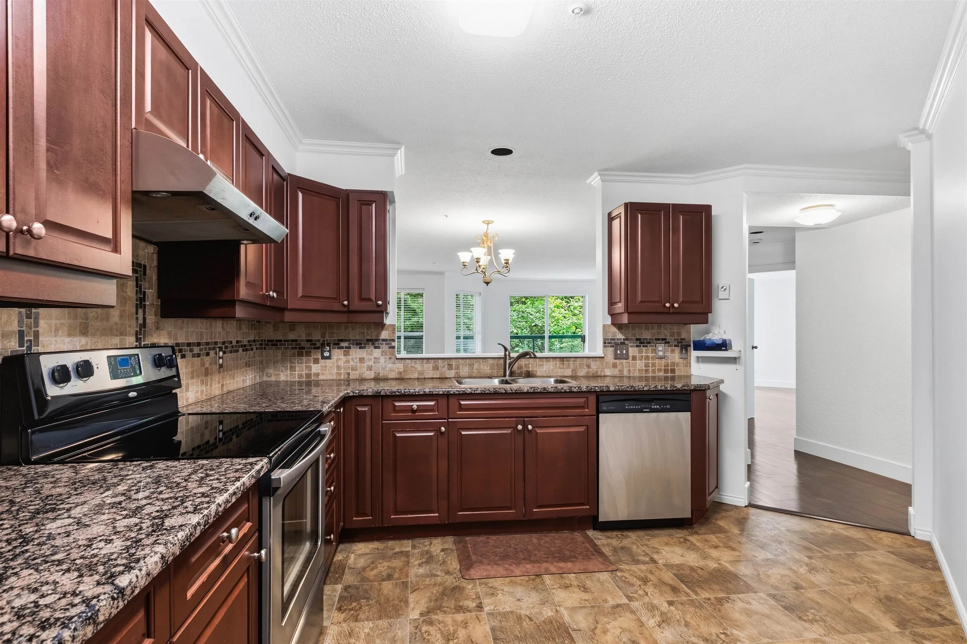 204 5656 Halley Avenue, Burnaby, BC V5H 2P8 — image 9