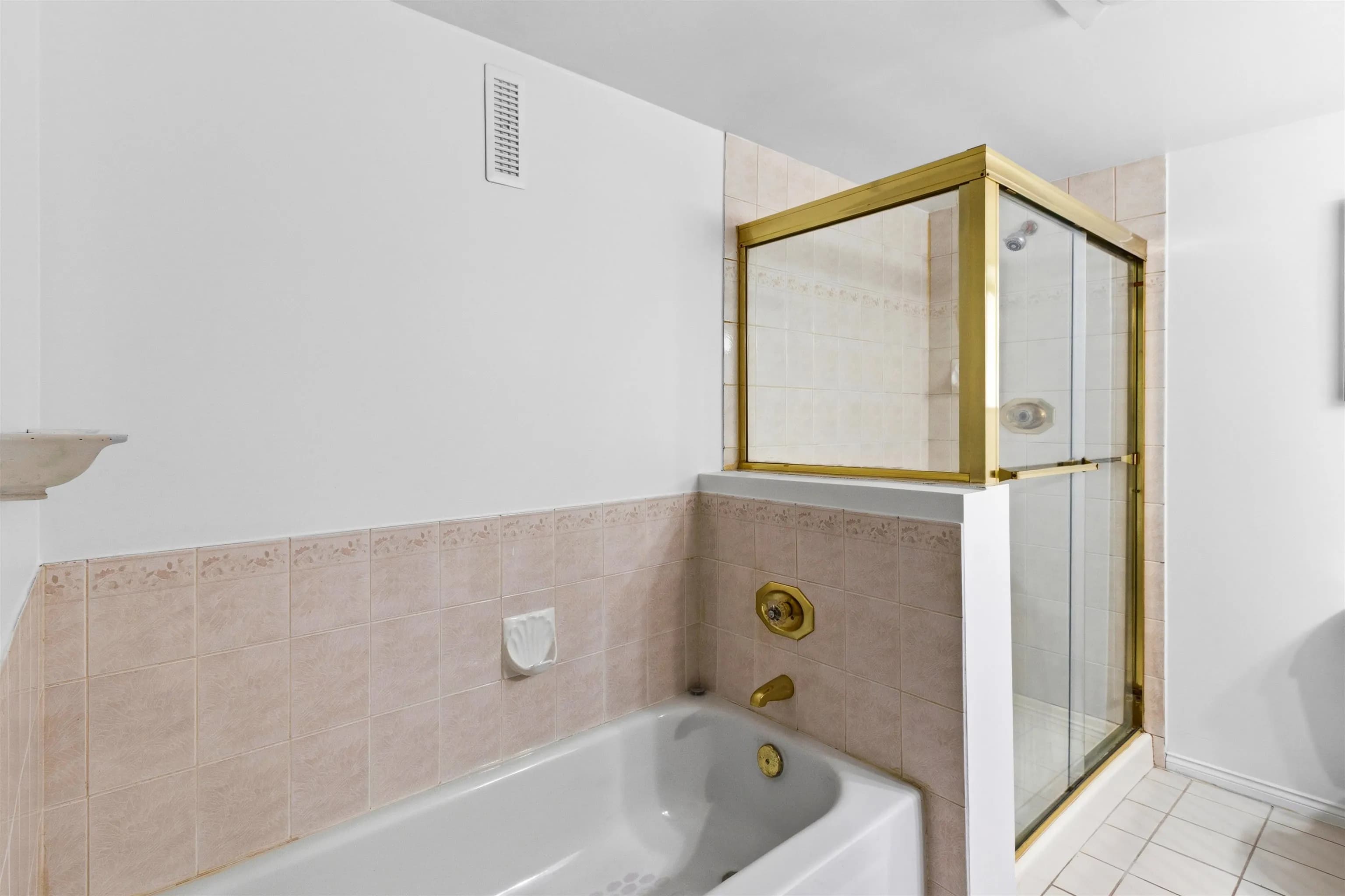 204 5656 Halley Avenue, Burnaby, BC V5H 2P8 — image 17