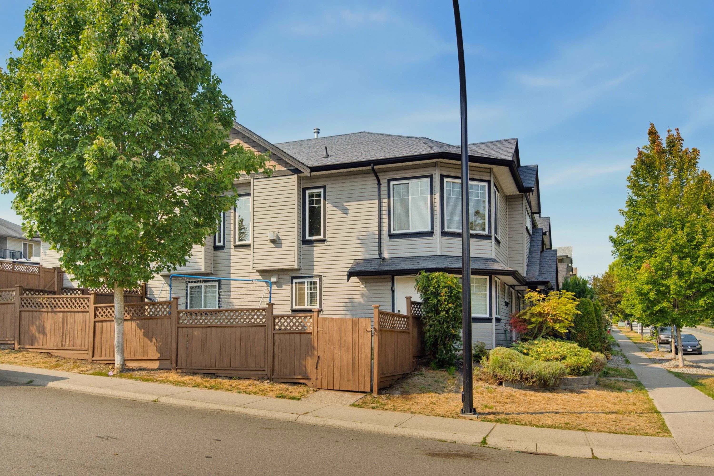 11335 Creekside Street, Maple Ridge, BC V2W 0C7 — image 3