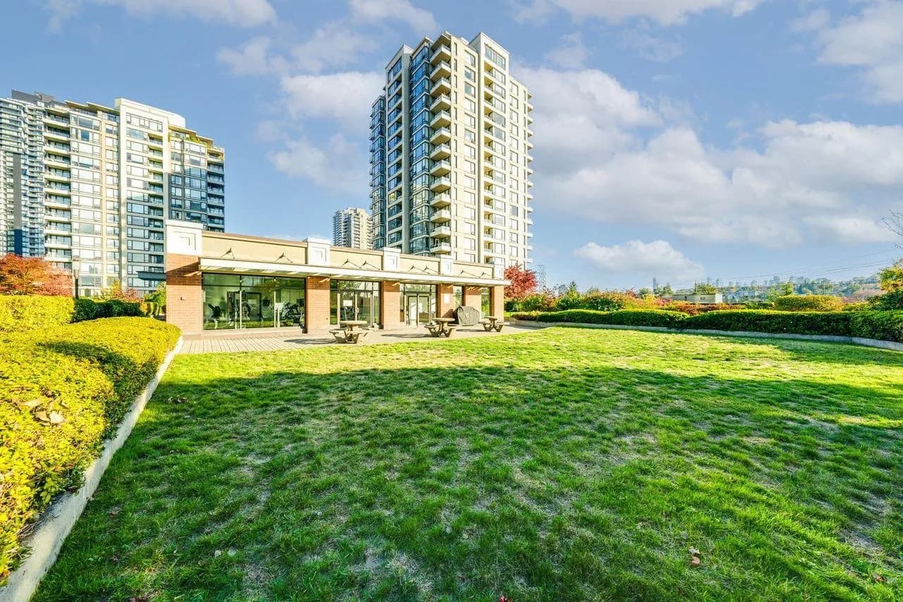 906 4118 Dawson Street Street, Burnaby, BC V5C 0A3 — image 24